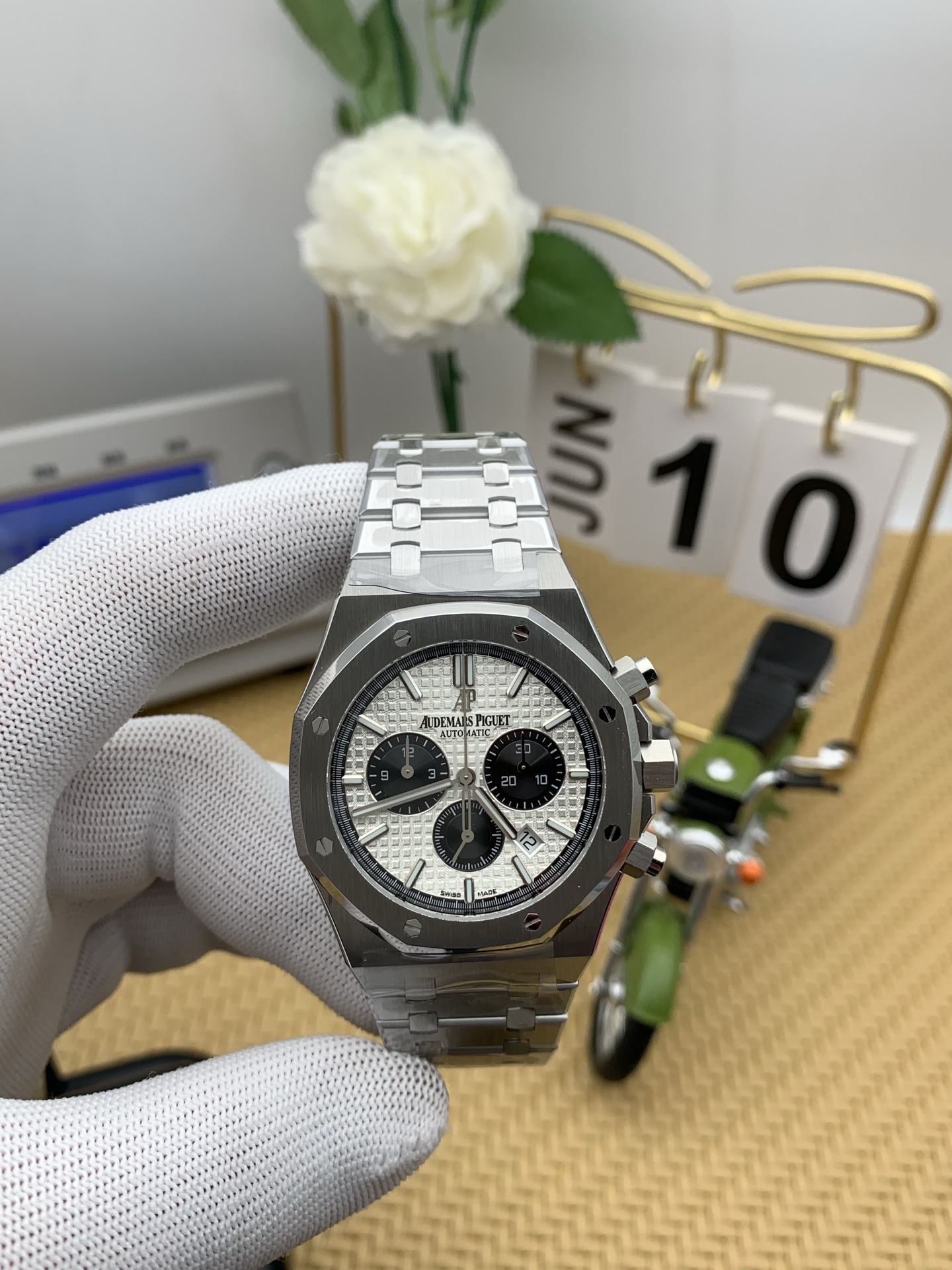 NO:386655,AW 26331 Pancake Eye,19860909AW 26331熊猫眼,,Watch