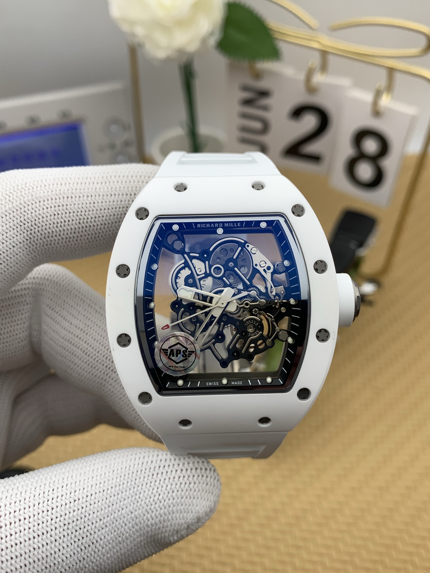 NO:386594,aps Richard Miller RM white ceramics,19860909aps 理查德米勒rm白陶瓷,,Watch