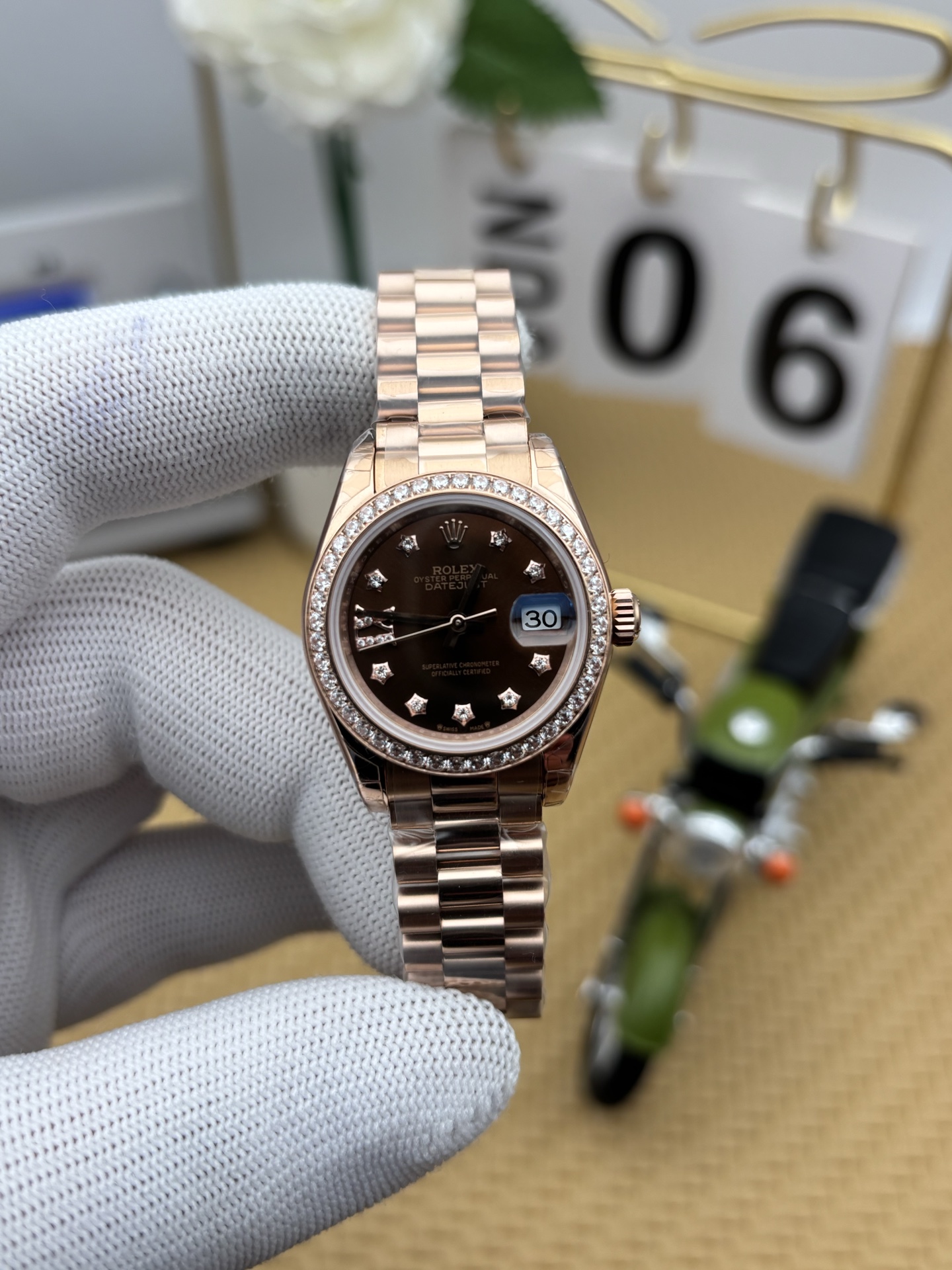 NO:386904,gs full rose diamond circle log 28MM,19860909gs 全玫钻圈日志28MM,,Watch