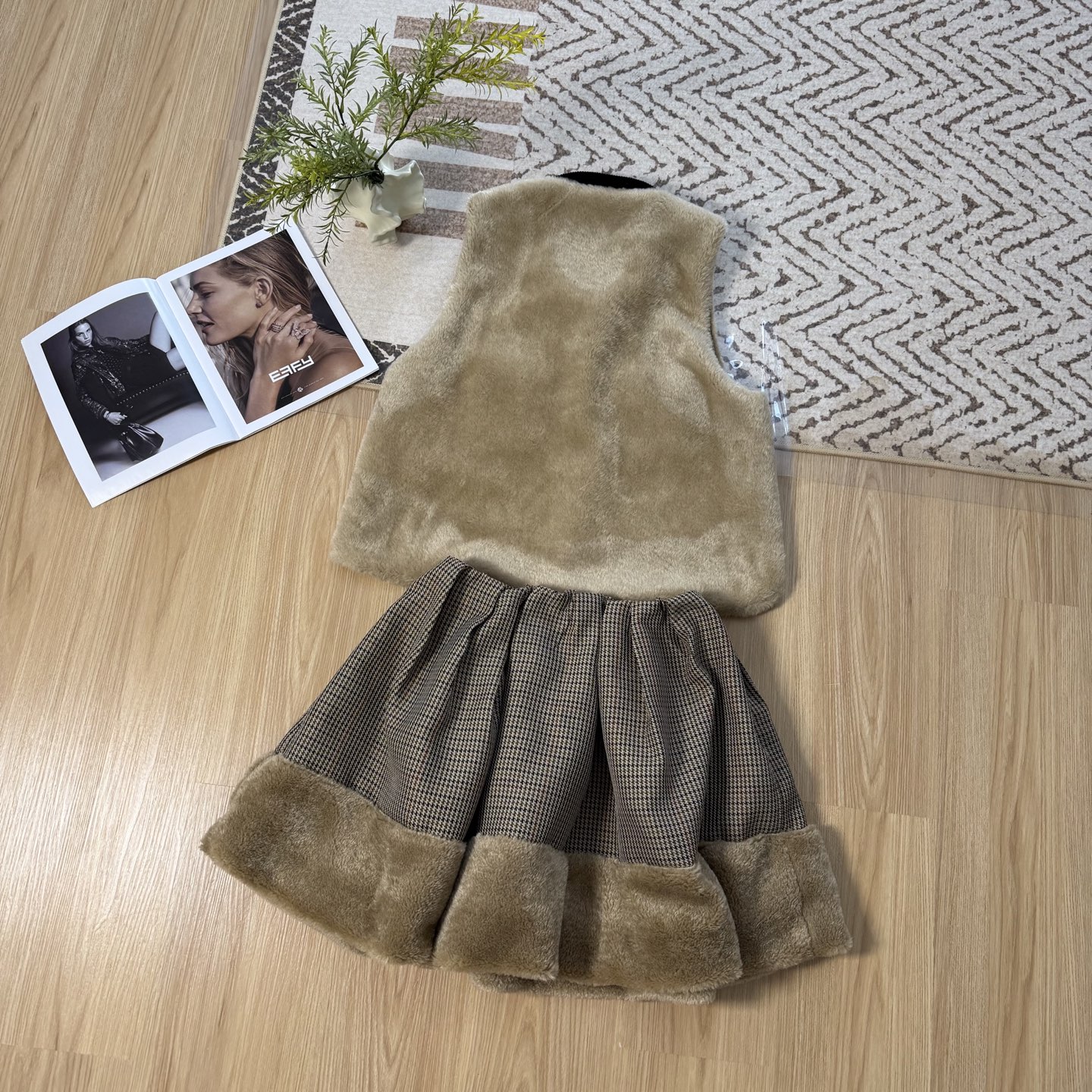 Color Block Plush Vest Set Houndstooth Skirt, Chic Autumn/Winter Outfit 10 i1761926271649 1802 0 8