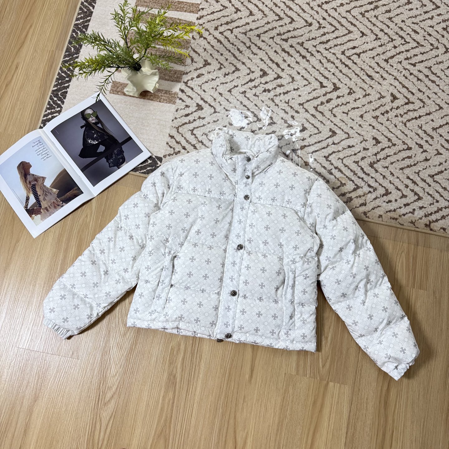 Chrome Hearts Cross Logo Down Jacket Winter Coat – Stylish & Warm