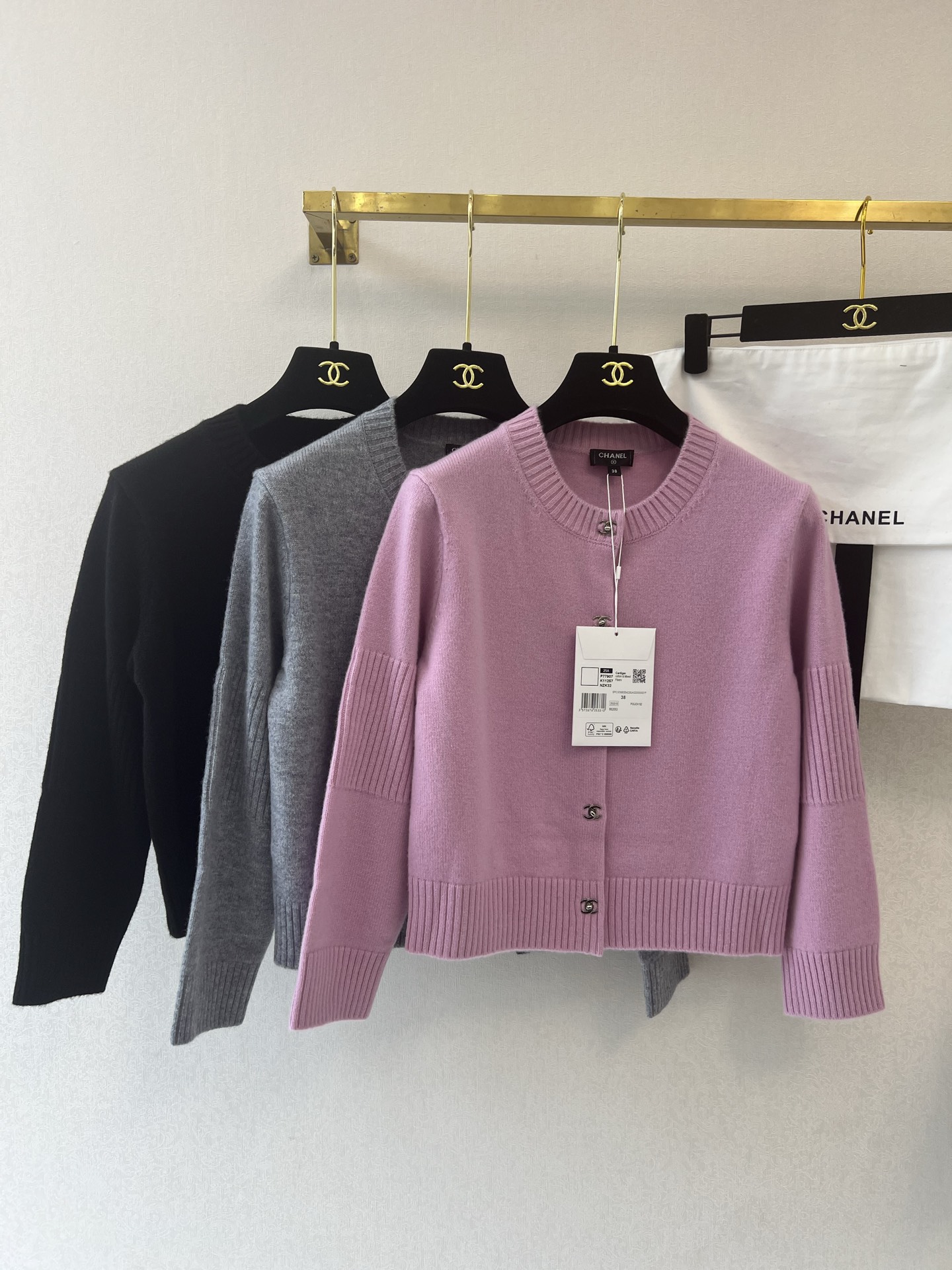 小香书包扣经典爆款返单出货🚚实拍图🆕🆕3色3码