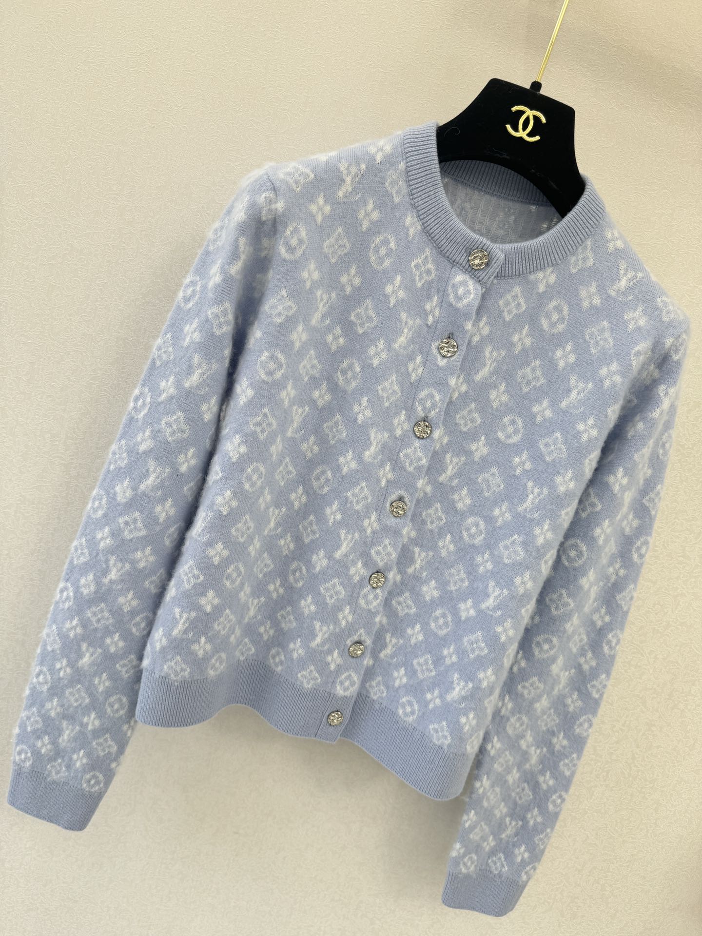 LV高版本新品🆕🆕圆领开衫💗💗实拍图🆕🆕