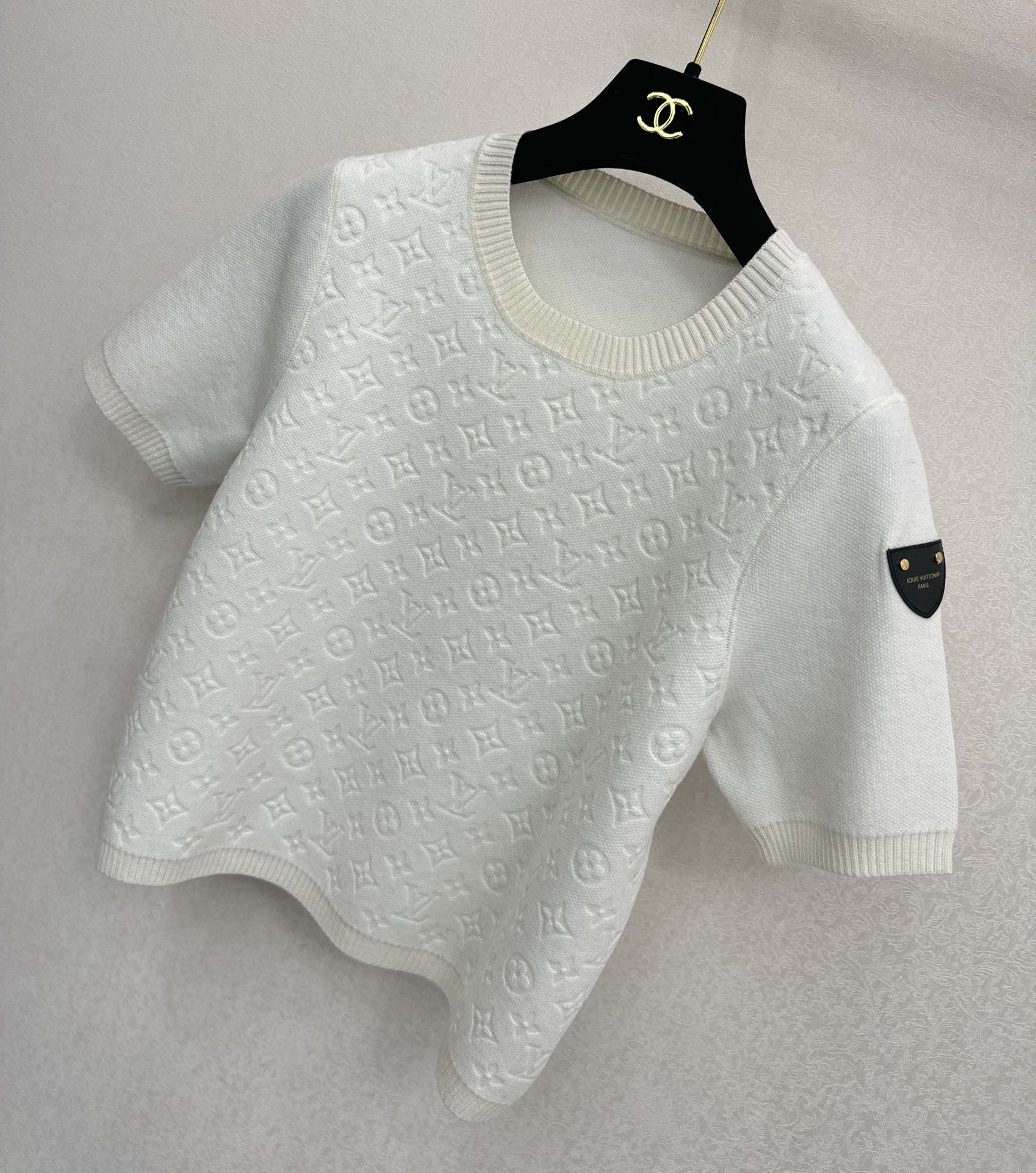 LV高版本新品🆕🆕圆领短袖💗💗实拍图🆕🆕两色3码