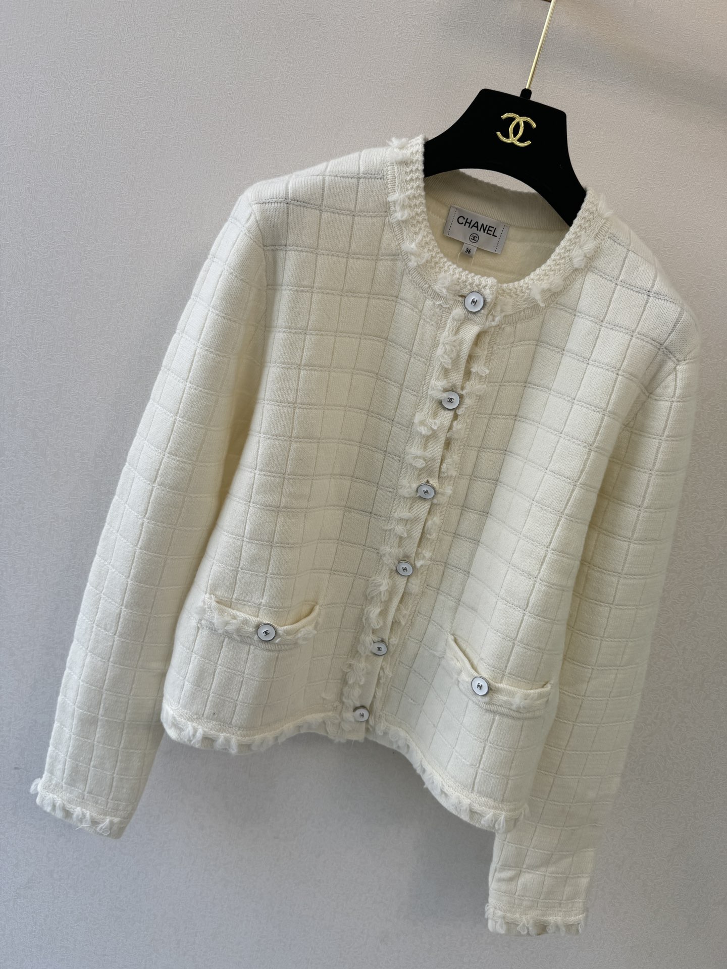 小香26P新品🆕🆕圆领纽扣开衫💗💗实拍图🆕🆕三色3码