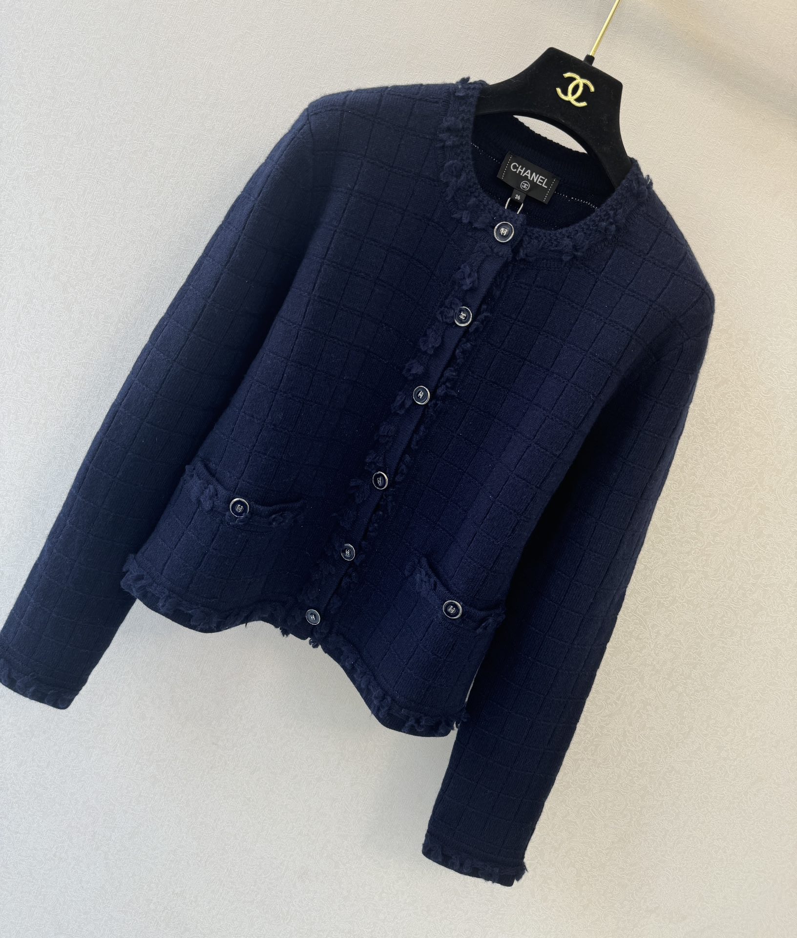 小香26P新品🆕🆕圆领纽扣开衫💗💗实拍图🆕🆕三色3码