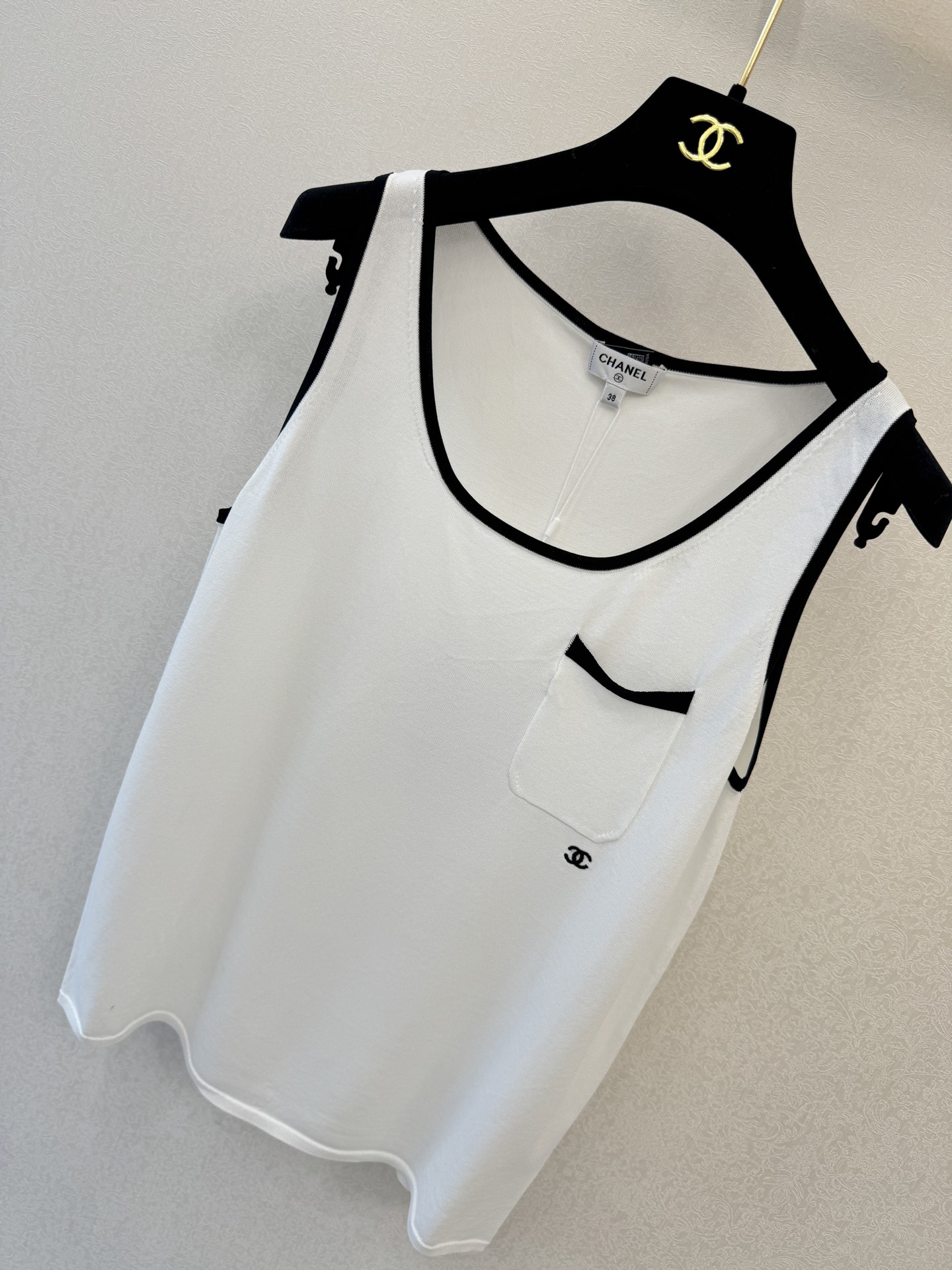 小香26P新品🆕🆕背心💗💗实拍图🆕🆕两色3码