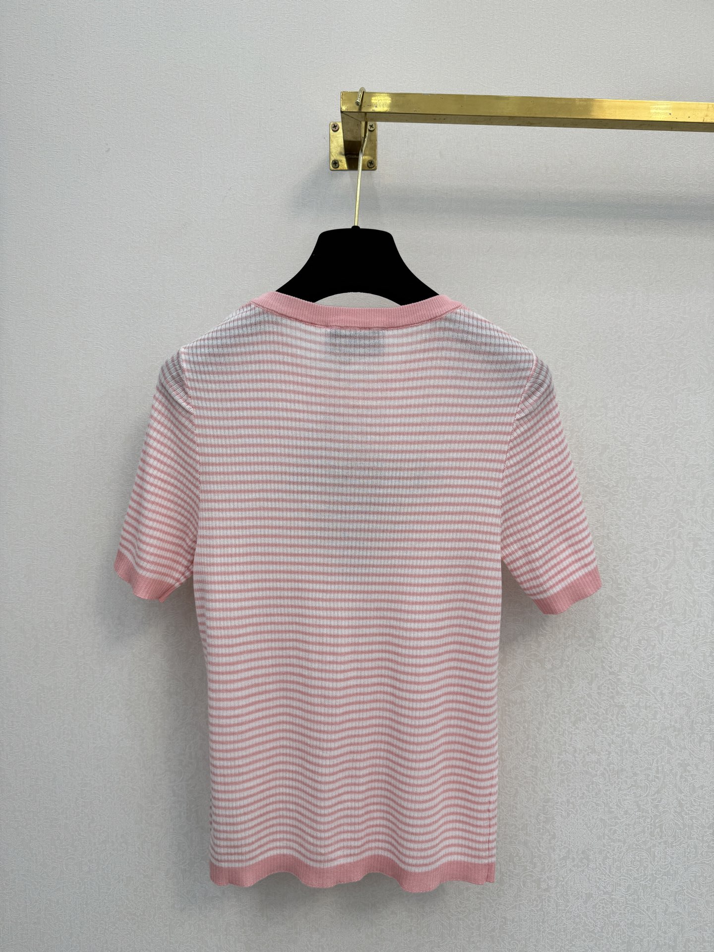 普拉达新品🆕🆕圆领短袖💗💗实拍图🆕🆕三色3码