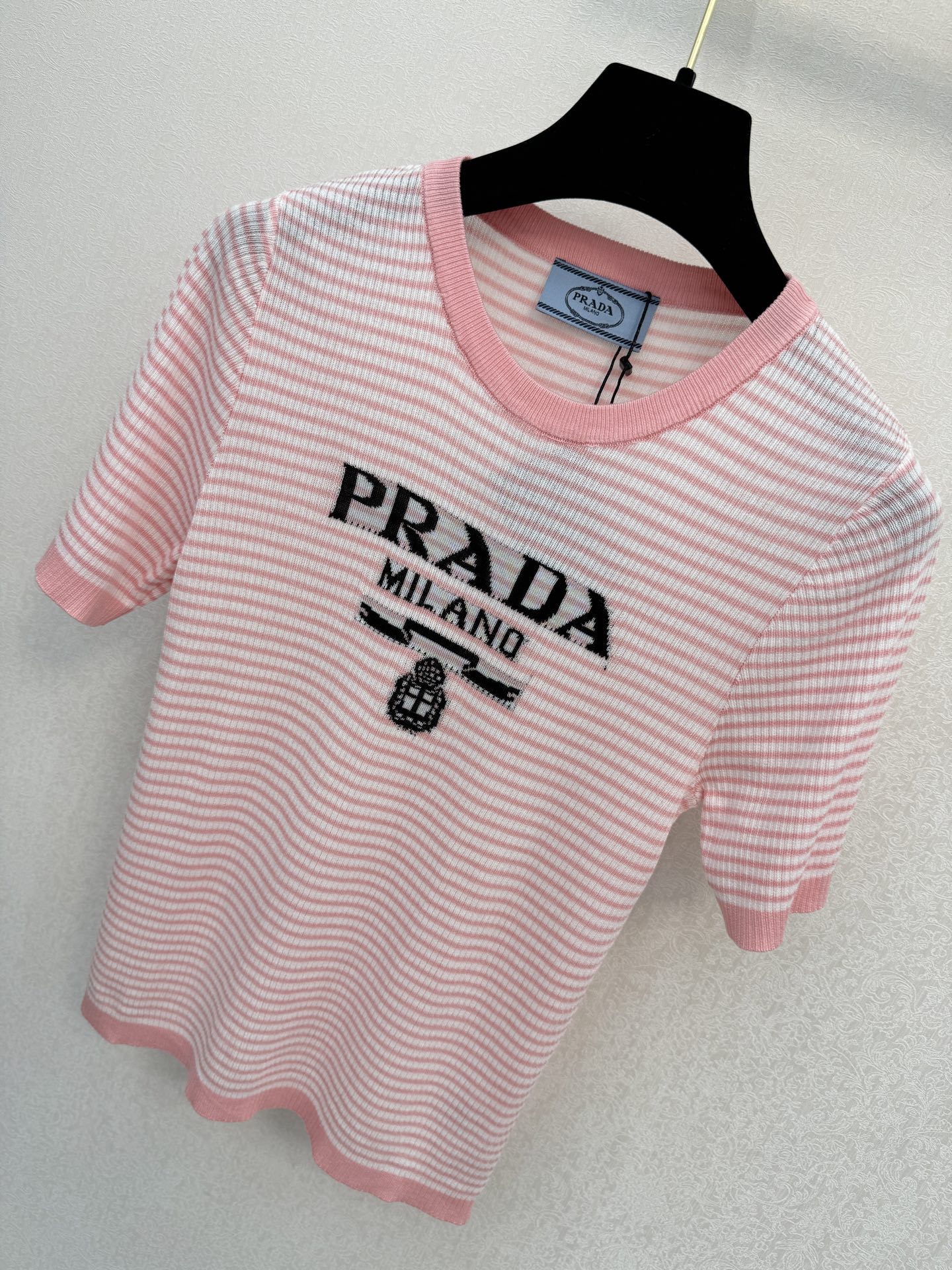 普拉达新品🆕🆕圆领短袖💗💗实拍图🆕🆕三色3码