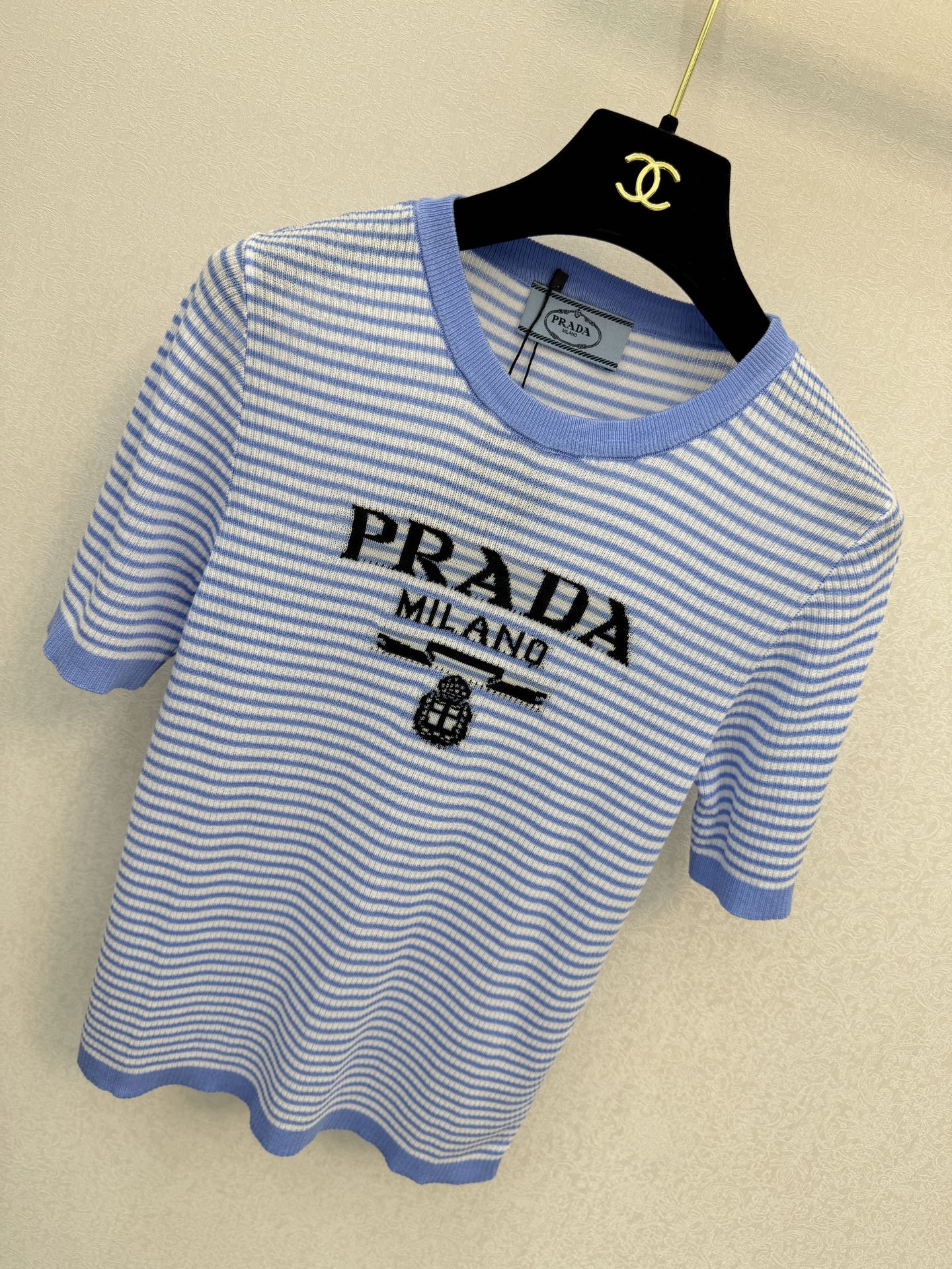普拉达新品🆕🆕圆领短袖💗💗实拍图🆕🆕三色3码