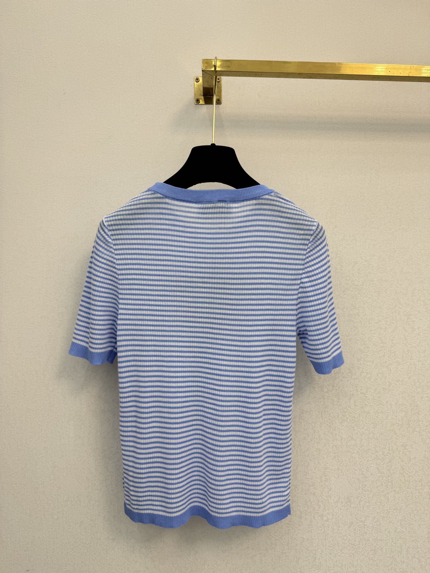 普拉达新品🆕🆕圆领短袖💗💗实拍图🆕🆕三色3码