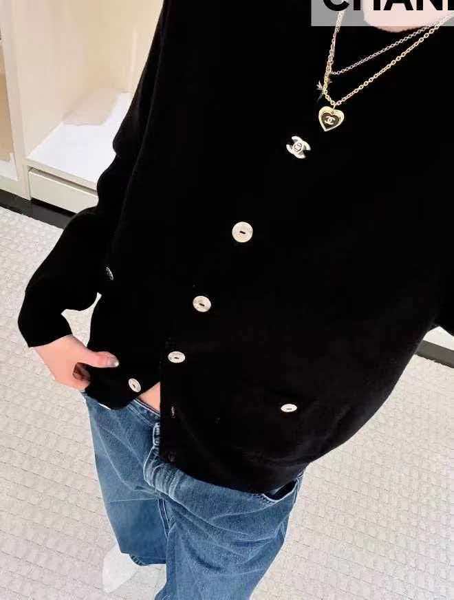 小香高版本新品🆕🆕圆领开衫💗💗实拍图🆕🆕