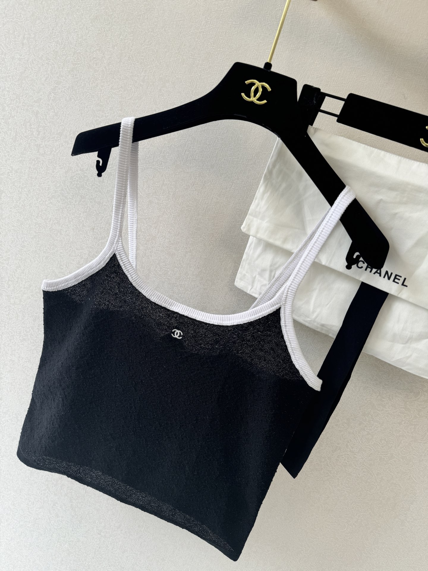 小香新品🆕🆕小吊带🍀🍀实拍图💗💗两色3码