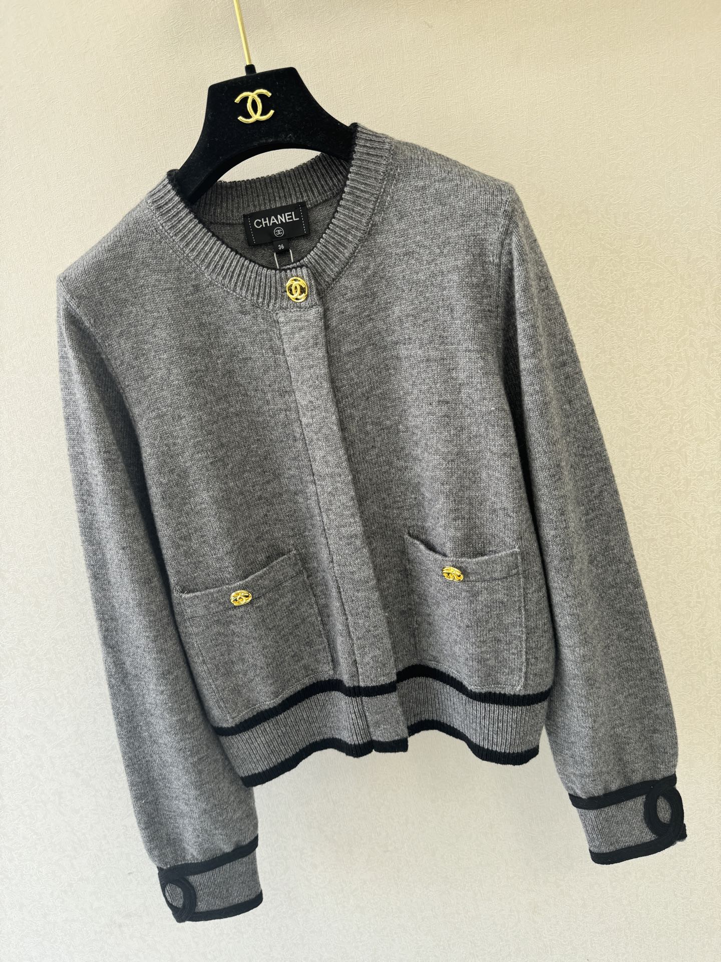 小香新品🆕🆕圆领开衫🍀🍀实拍图💗💗三色3码