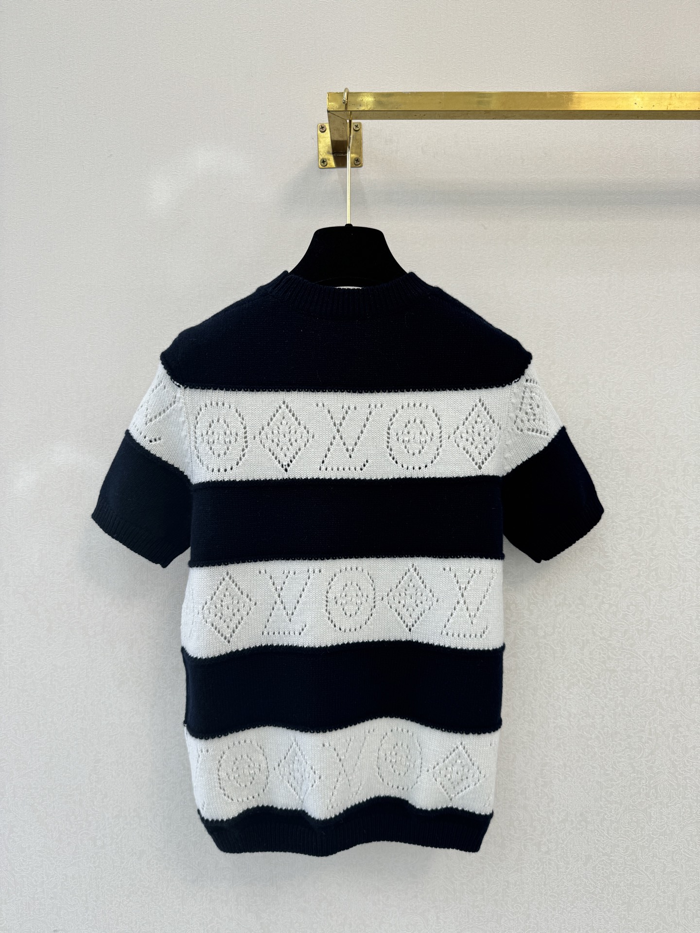 LV高版本新品🆕🆕圆领短袖💗💗实拍图🆕🆕单色3码