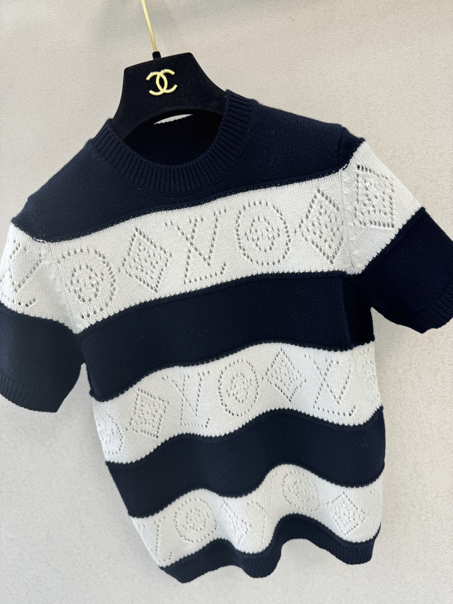 LV高版本新品🆕🆕圆领短袖💗💗实拍图🆕🆕单色3码