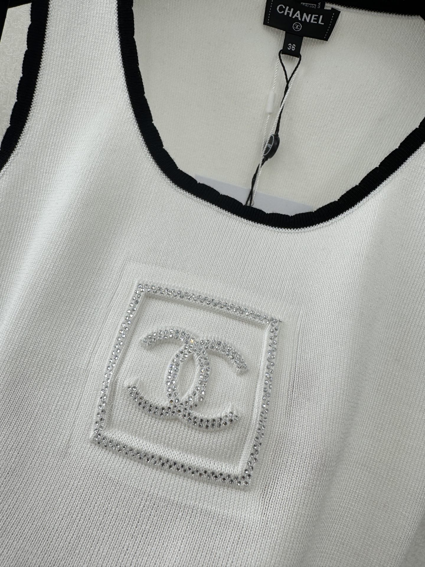 小香新品🆕🆕背心💗💗实拍图🆕🆕两色3码