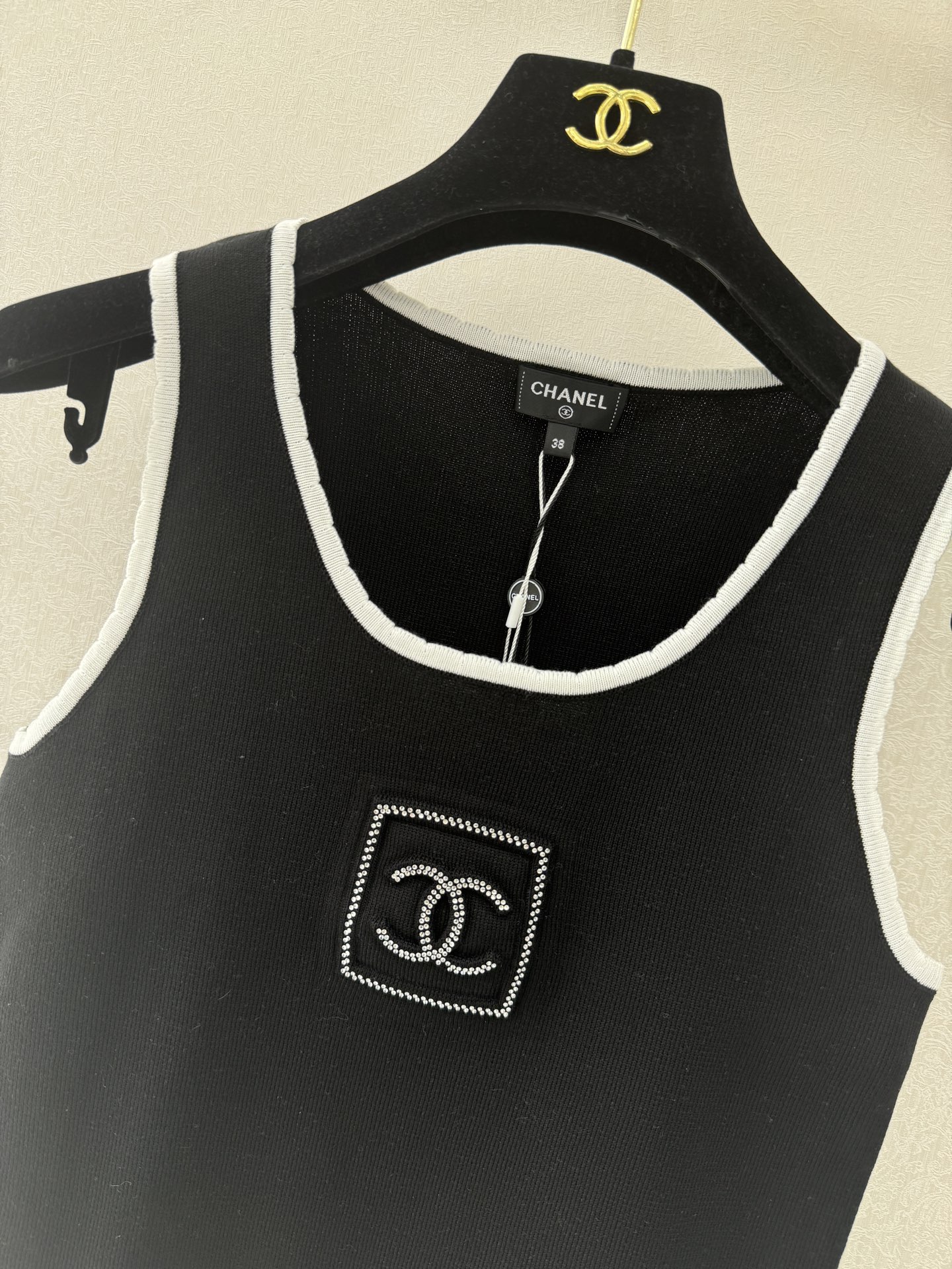 小香新品🆕🆕背心💗💗实拍图🆕🆕两色3码