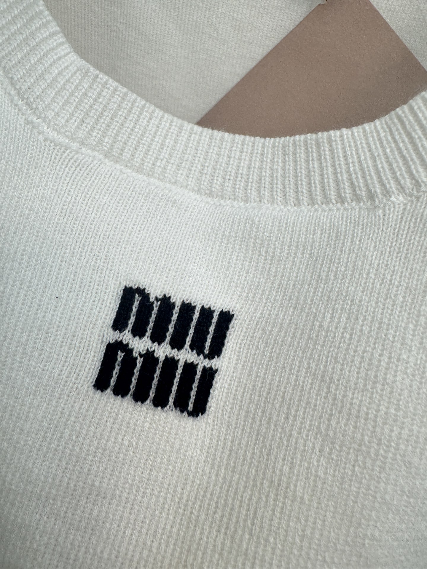 缪缪新品🆕🆕背心💗💗实拍图🆕🆕两色3码