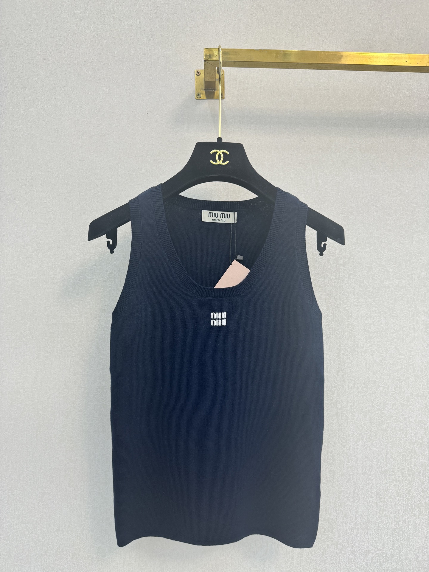 缪缪新品🆕🆕背心💗💗实拍图🆕🆕两色3码