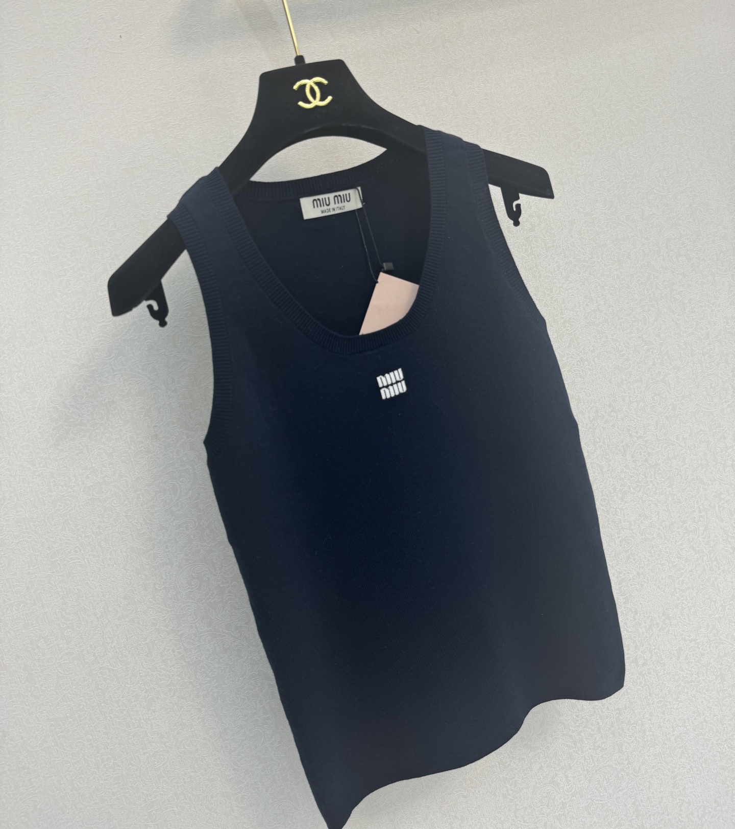 缪缪新品🆕🆕背心💗💗实拍图🆕🆕两色3码