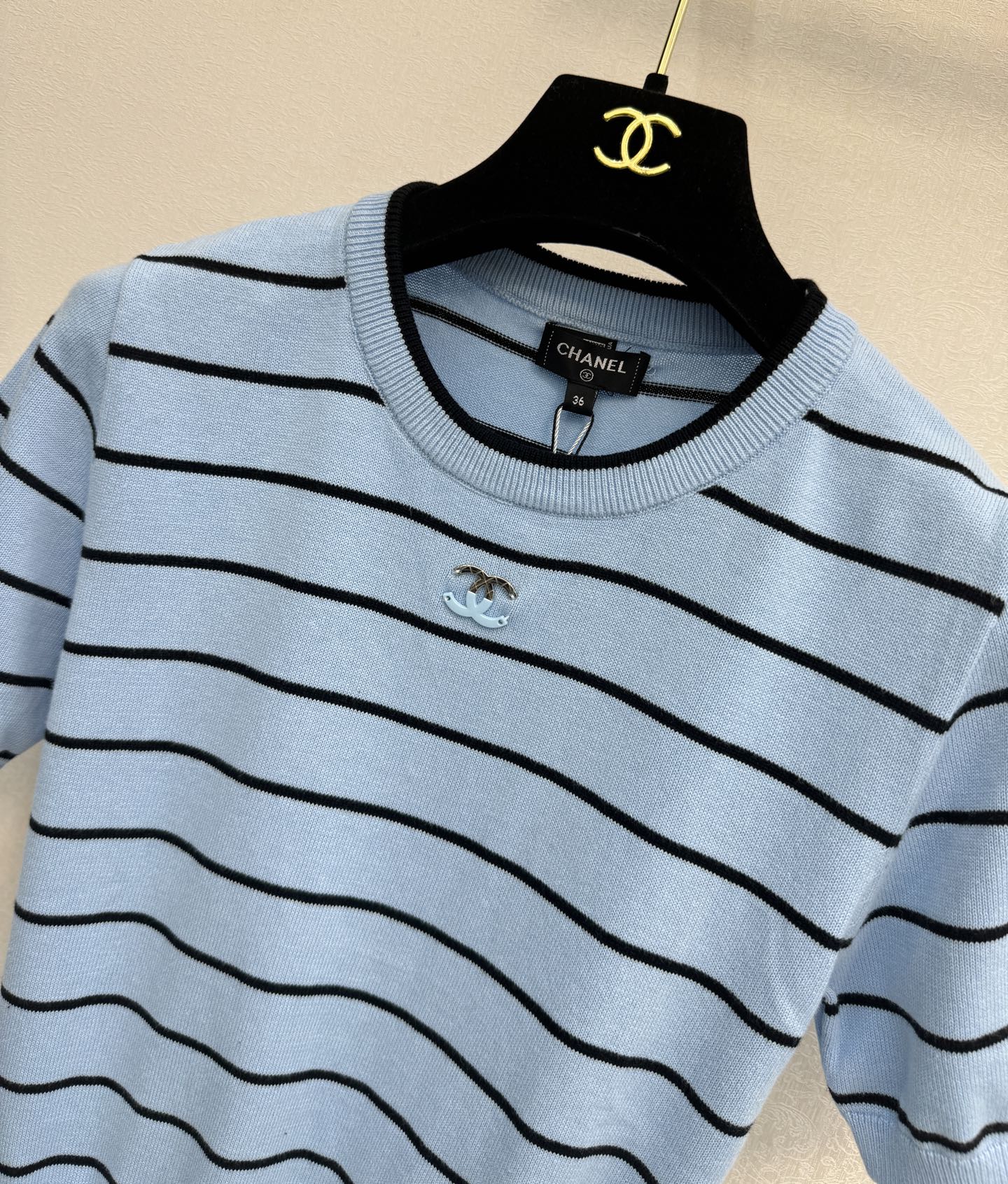 小香新品🆕🆕圆领短袖💗💗实拍图🆕🆕两色3码