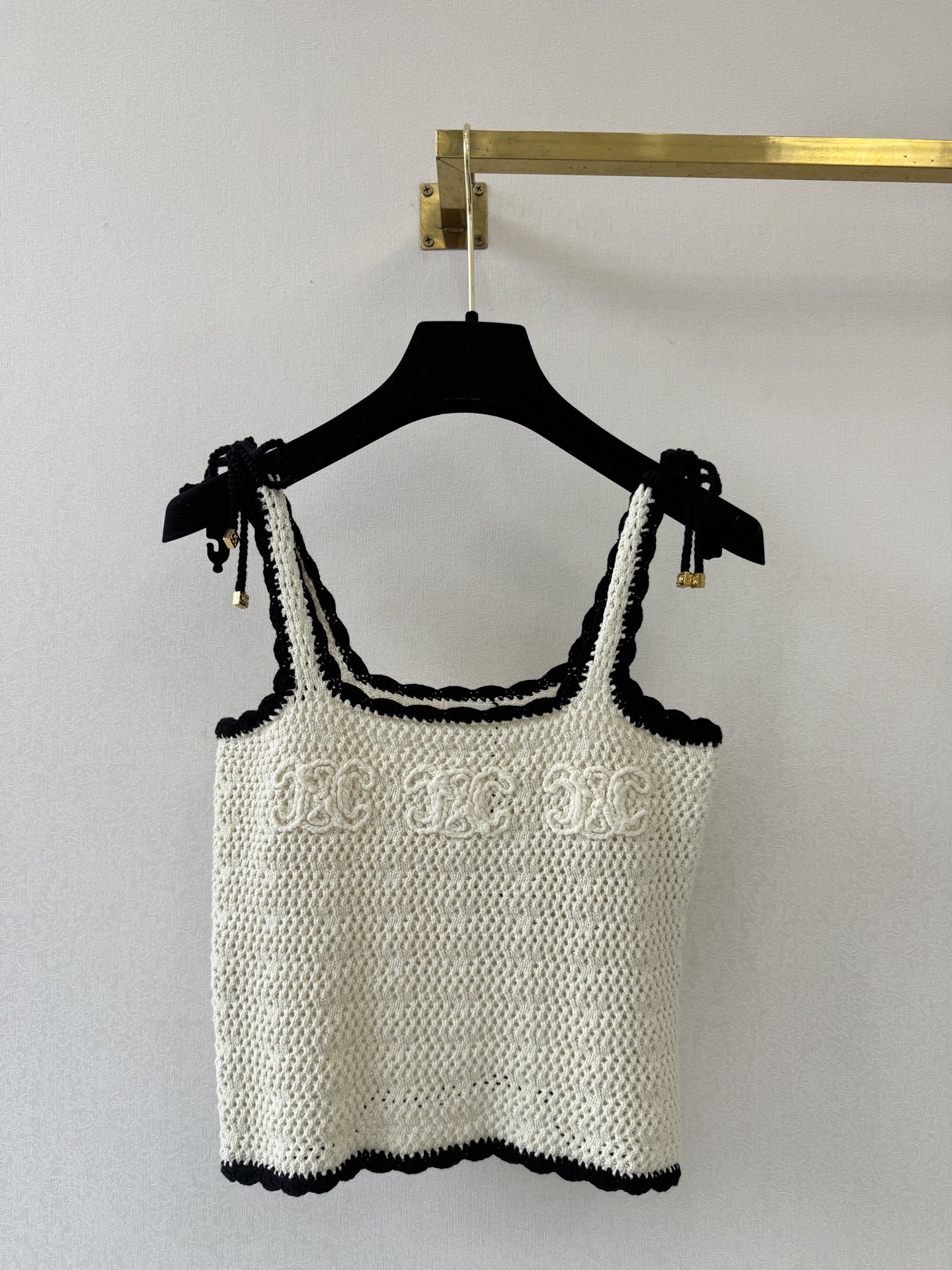 赛琳经典款🆕🆕小吊带💗💗实拍图🆕🆕