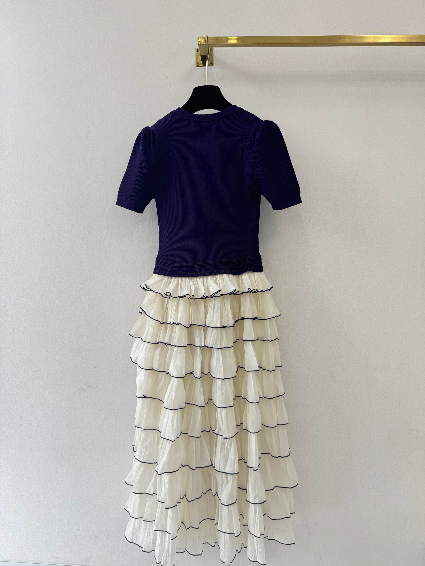 小香新品🆕🆕圆领短袖长裙💗💗实拍图🆕🆕两色3码💜🖤