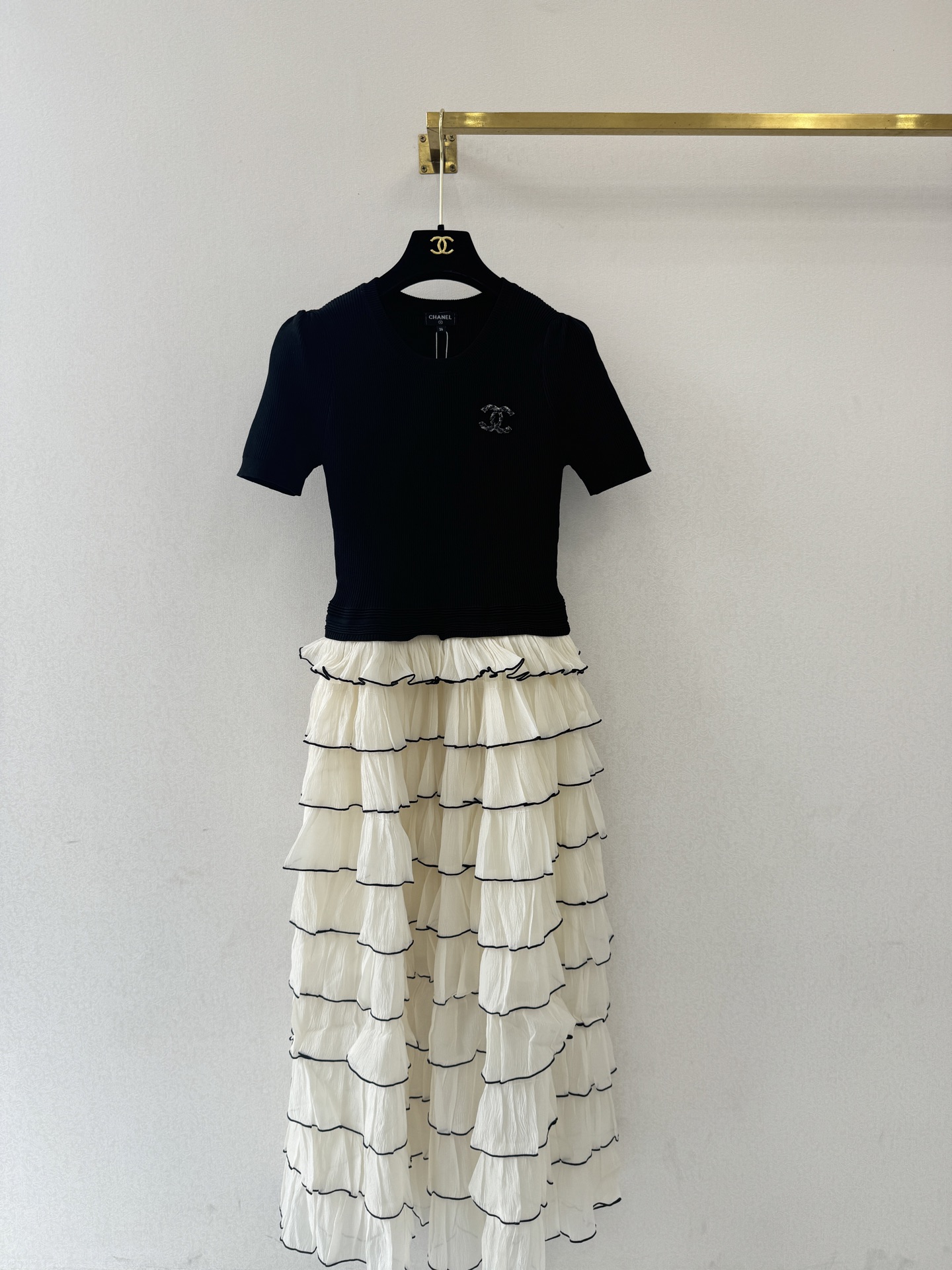 小香新品🆕🆕圆领短袖长裙💗💗实拍图🆕🆕两色3码💜🖤