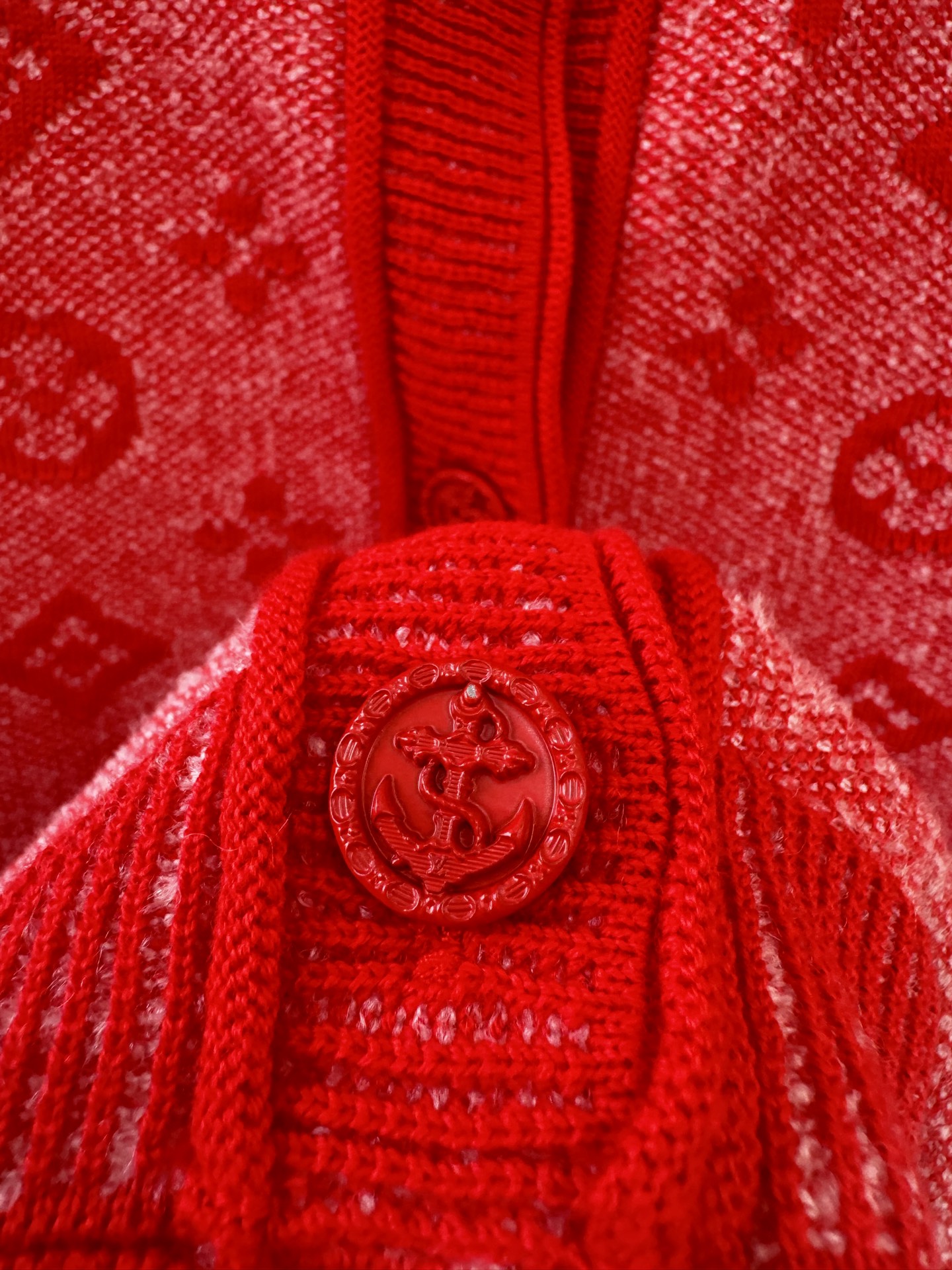 LV高版本新品🆕🆕圆领开衫💗💗实拍图🆕🆕