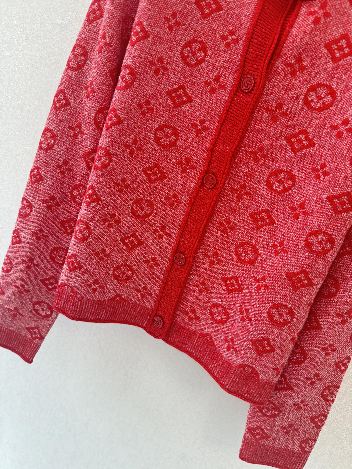 LV高版本新品🆕🆕圆领开衫💗💗实拍图🆕🆕