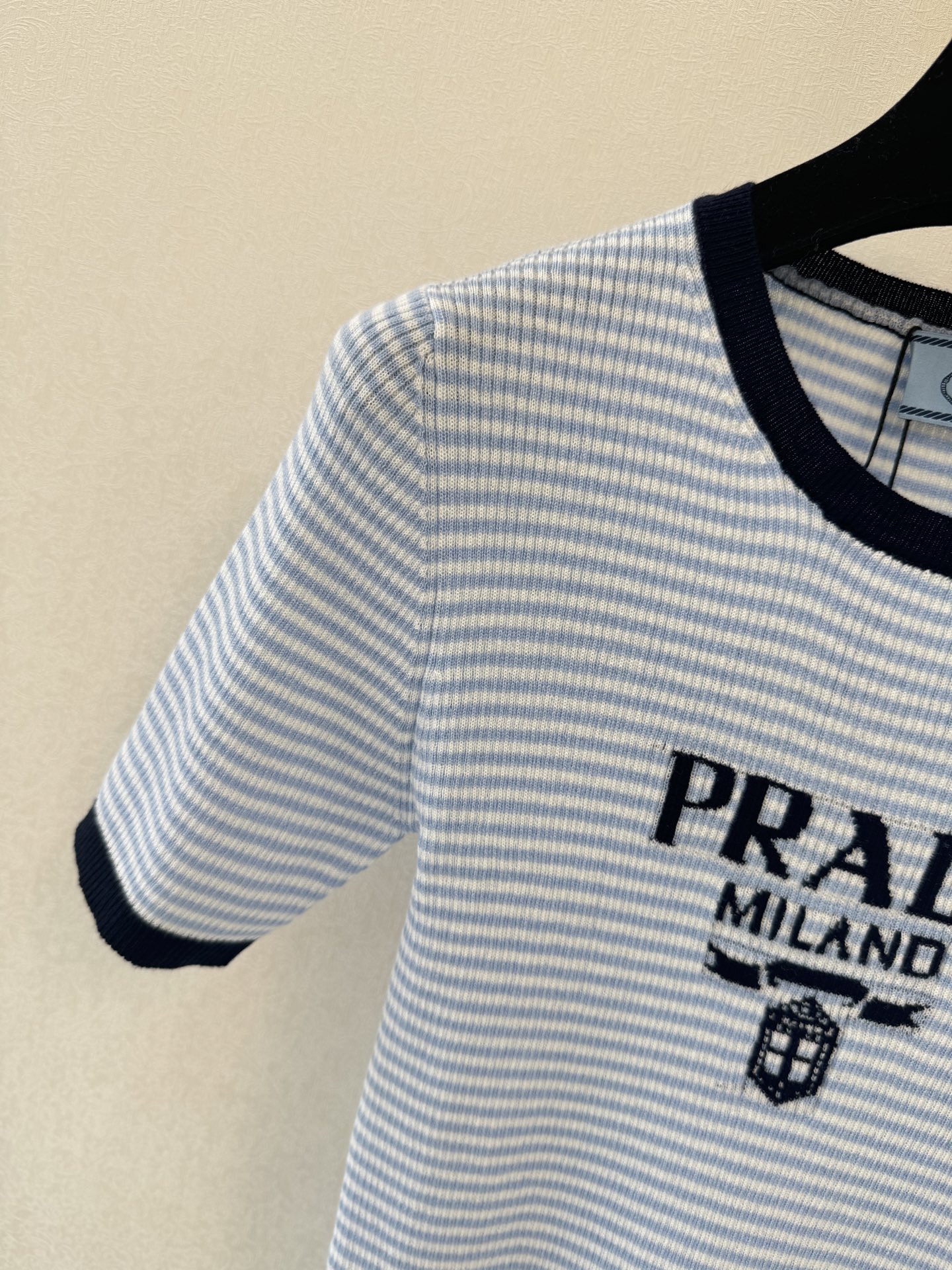 普拉达新品🆕🆕圆领短袖💗💗实拍图🆕🆕