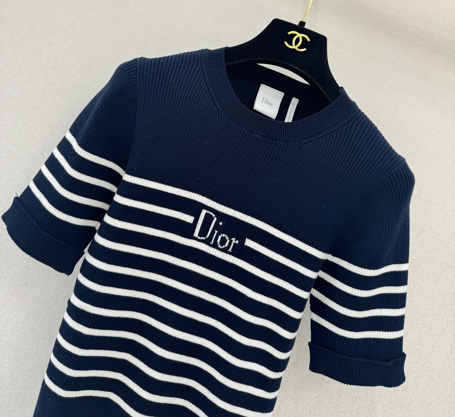 迪奥新品🆕🆕圆领短袖💗💗实拍图🆕🆕两色3码