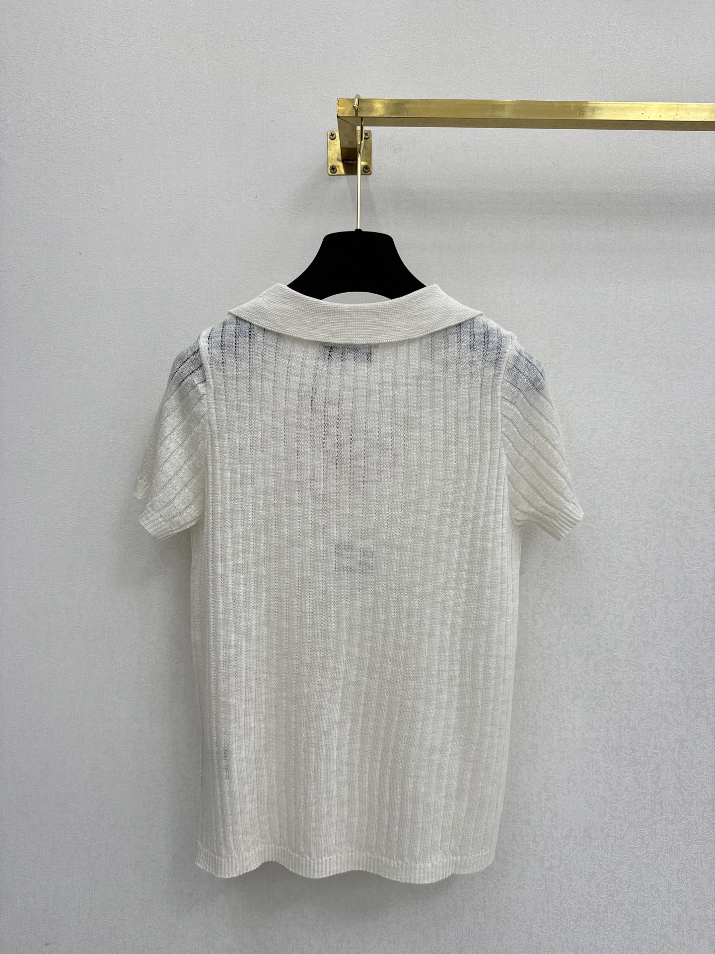 缪缪新品🆕🆕V领短袖💗💗实拍图🆕🆕