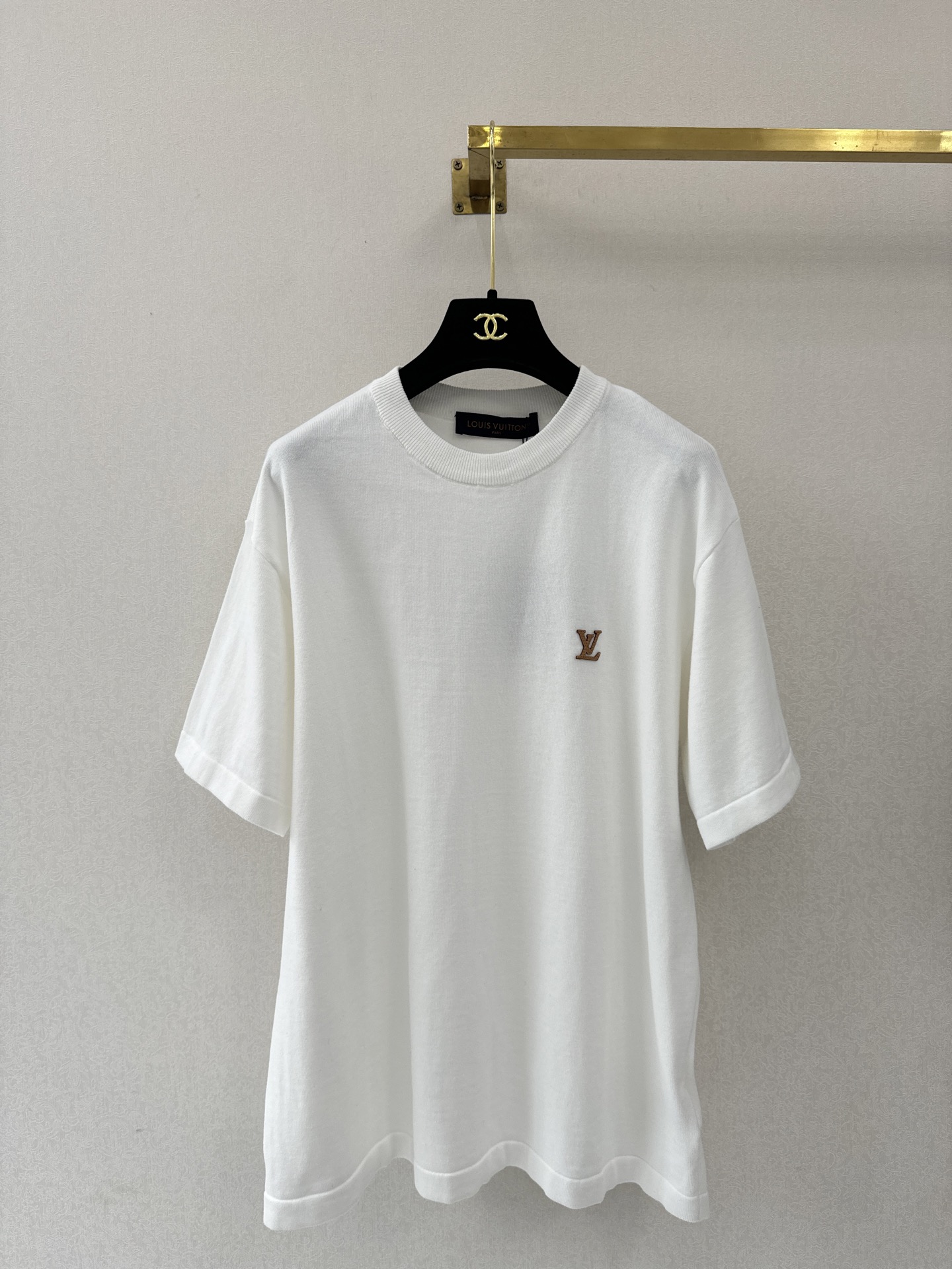 LV新品🆕🆕圆领短袖💗💗实拍图🆕🆕两色4码