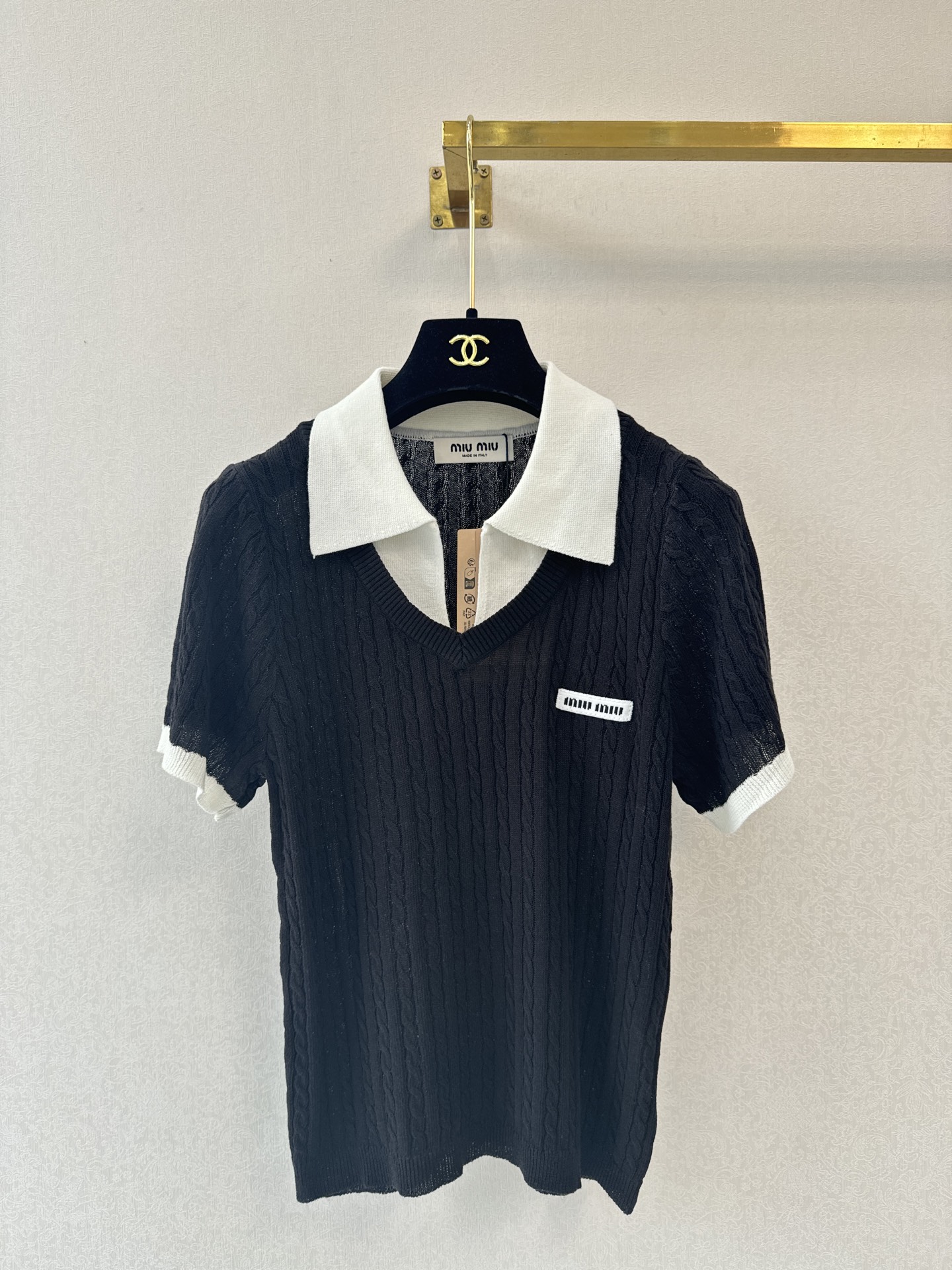 缪缪新品🆕🆕V领套头💗💗实拍图🆕🆕两色3码