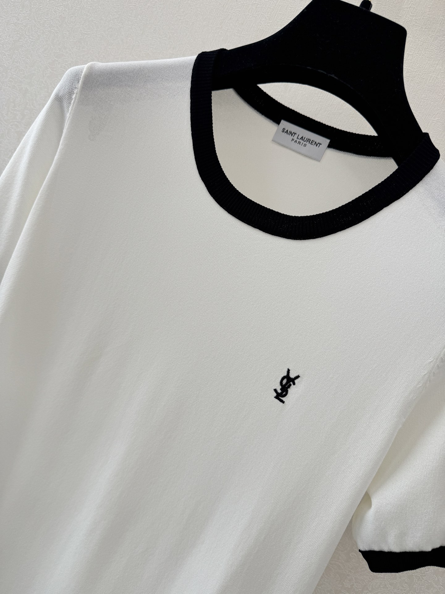 圣罗兰新品🆕🆕圆领短袖💗💗实拍图🆕🆕两色3码