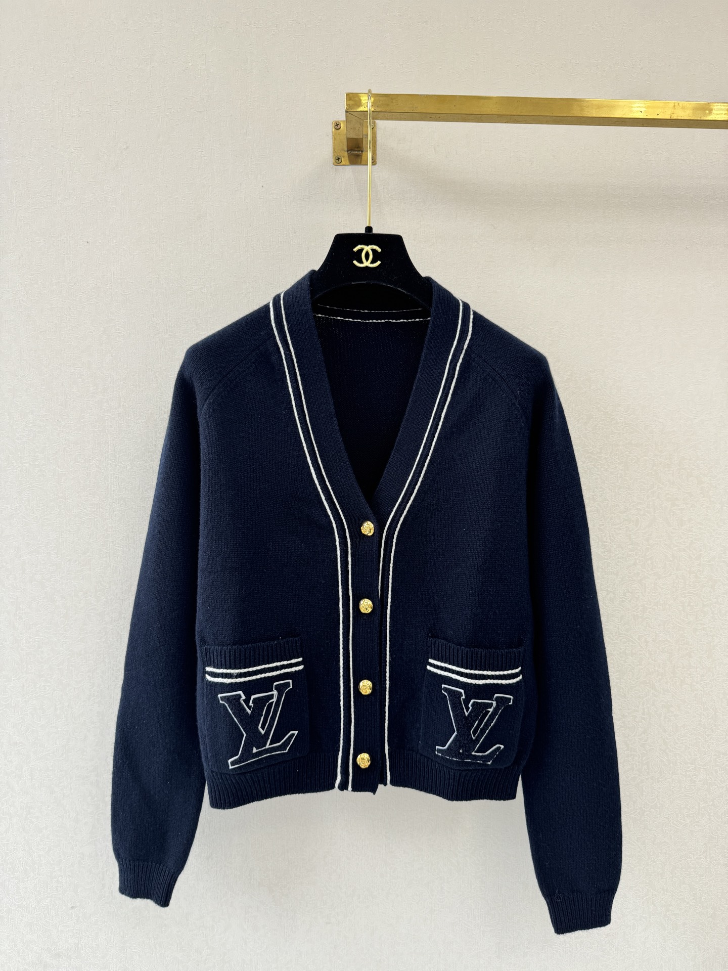 LV高版本新品🆕🆕V领开衫💗💗实拍图🆕🆕