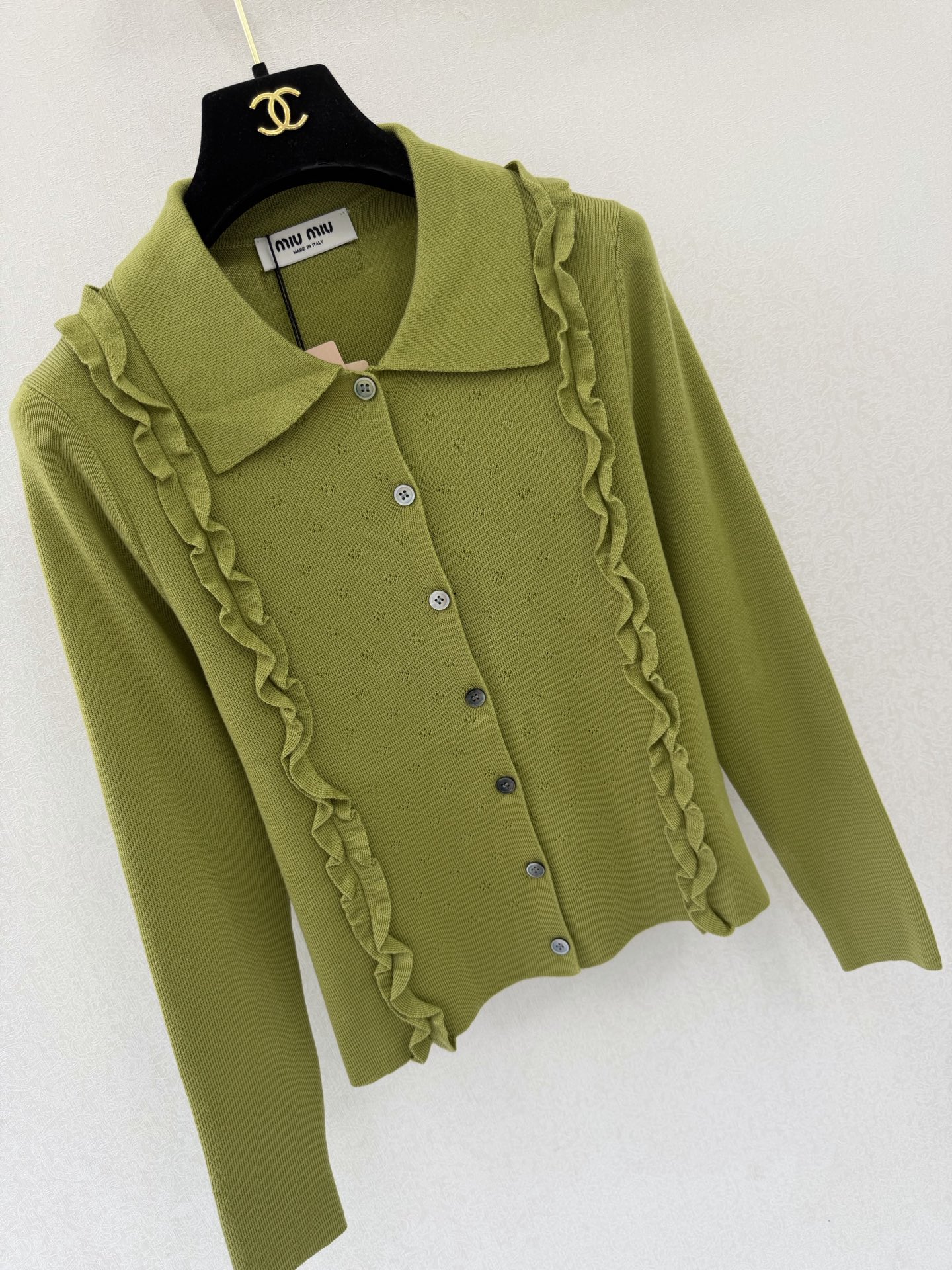 缪缪新品🆕🆕翻领长袖开衫💗💗实拍图🆕🆕两色3码