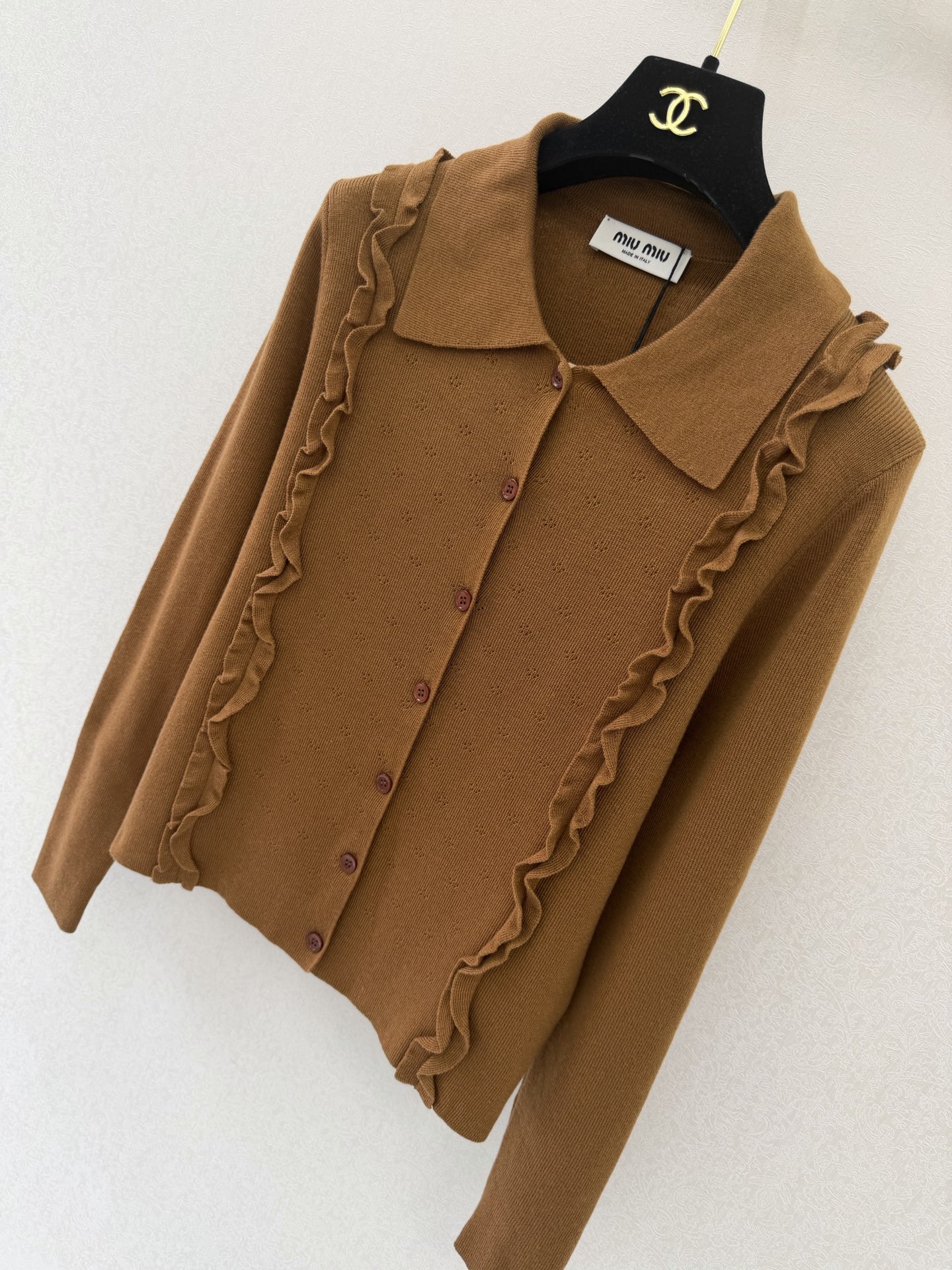 缪缪新品🆕🆕翻领长袖开衫💗💗实拍图🆕🆕两色3码