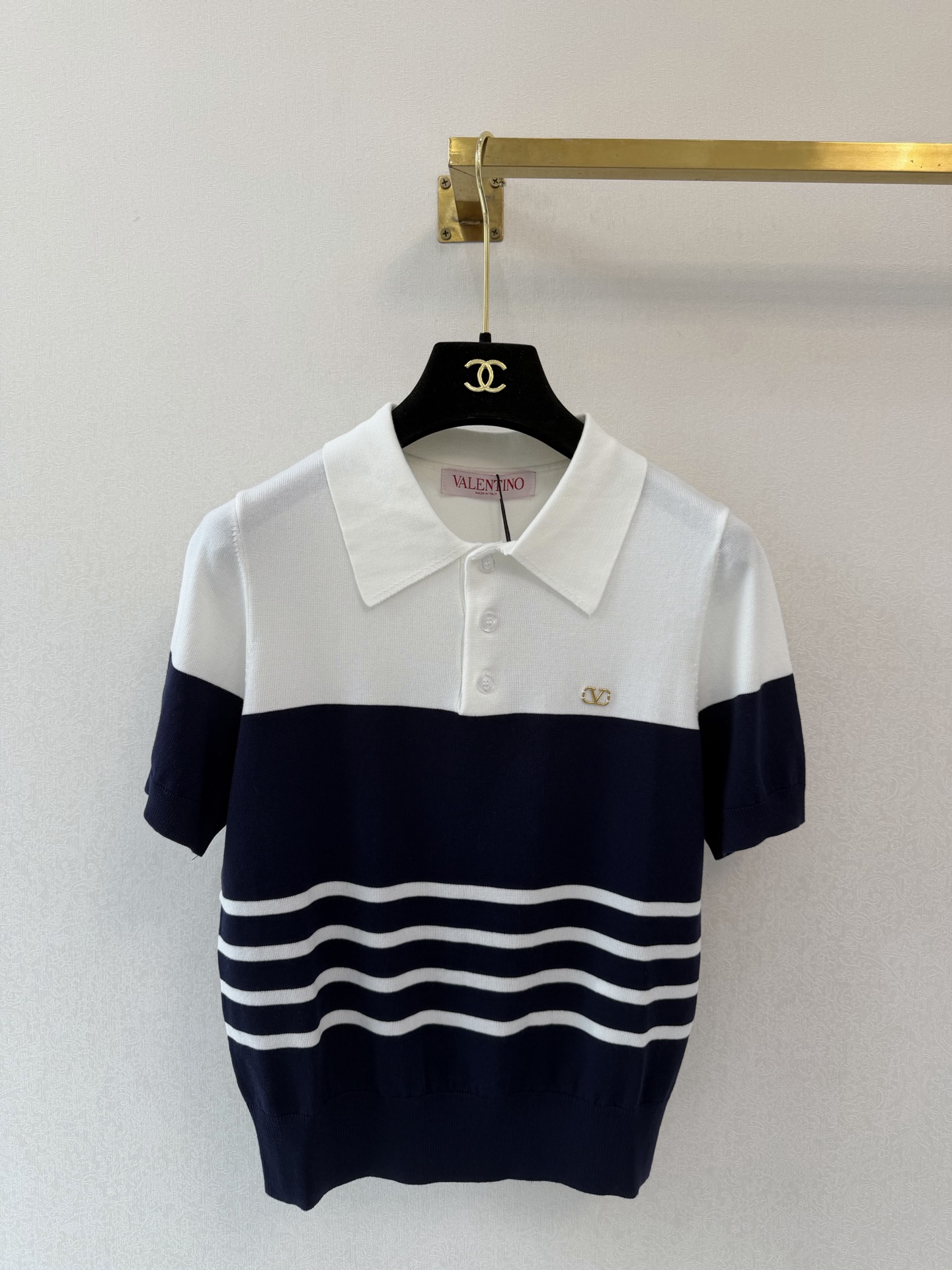 华伦天奴新品🆕🆕Polo领短袖💗💗实拍图🆕🆕两色3码