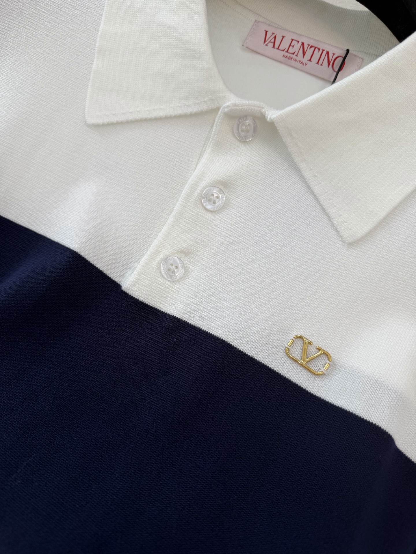 华伦天奴新品🆕🆕Polo领短袖💗💗实拍图🆕🆕两色3码
