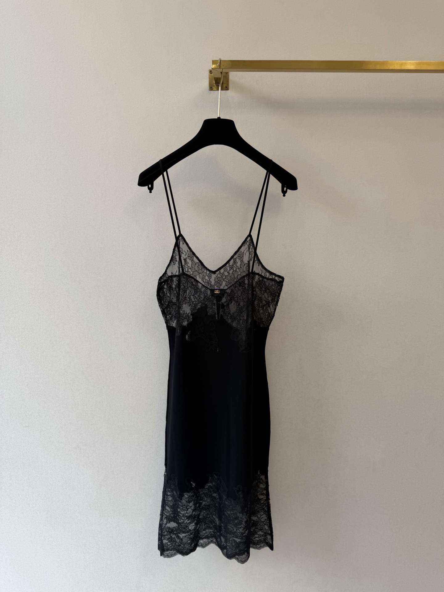 小香新品🆕🆕吊带裙💗💗实拍图🆕🆕三色3码