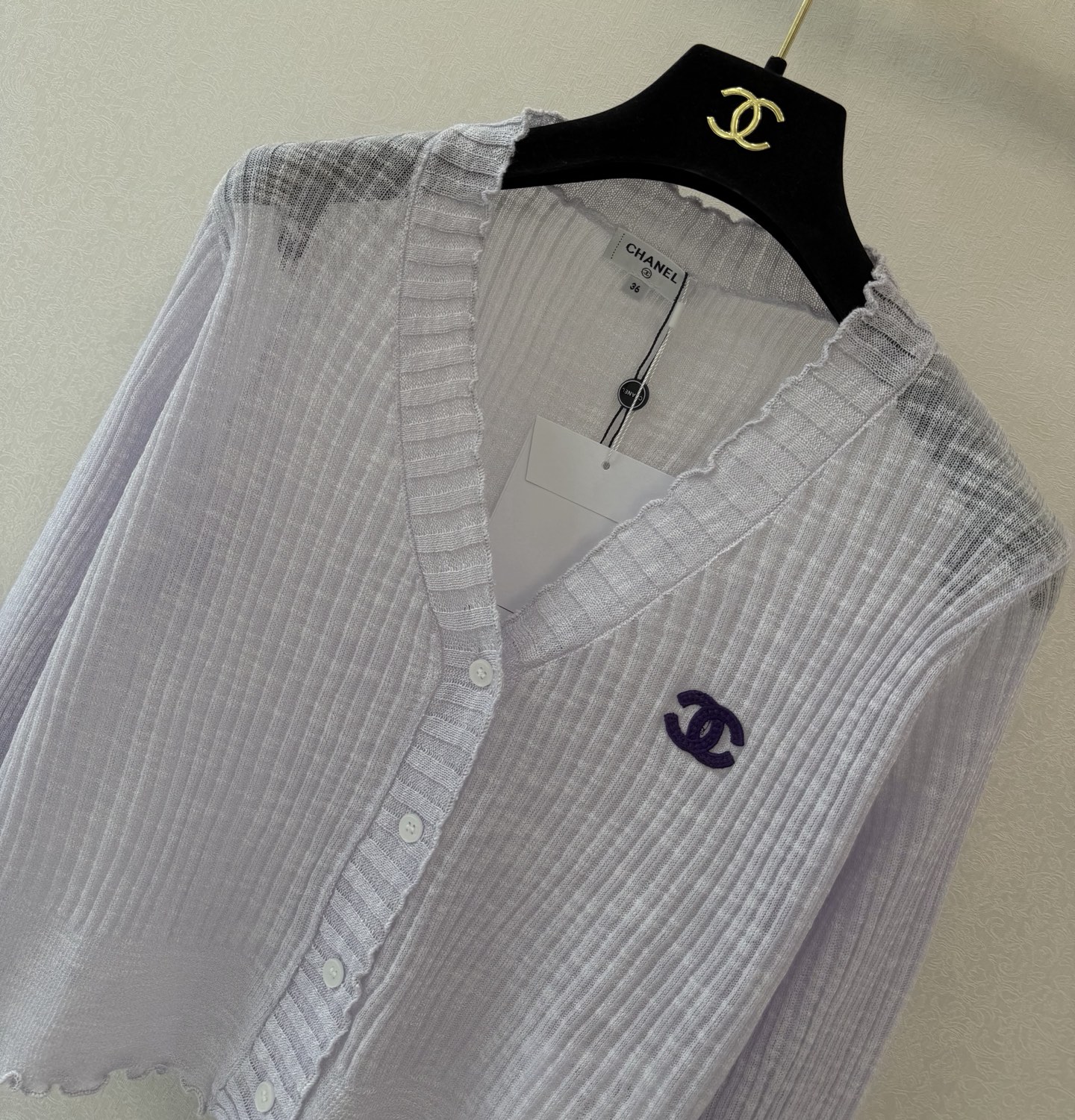 小香新品🆕🆕V领小开衫💗💗实拍图🆕🆕两色3码