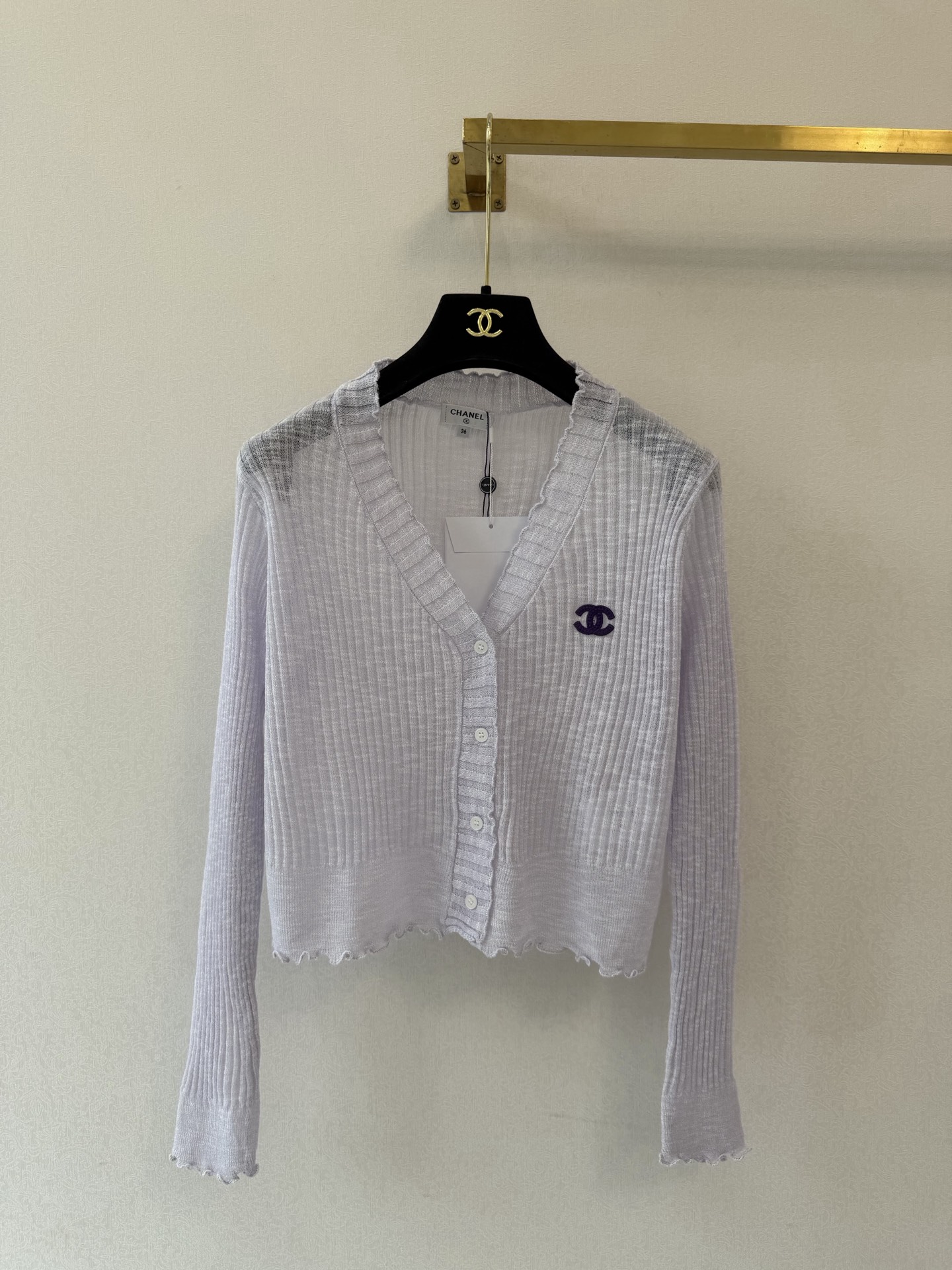 小香新品🆕🆕V领小开衫💗💗实拍图🆕🆕两色3码