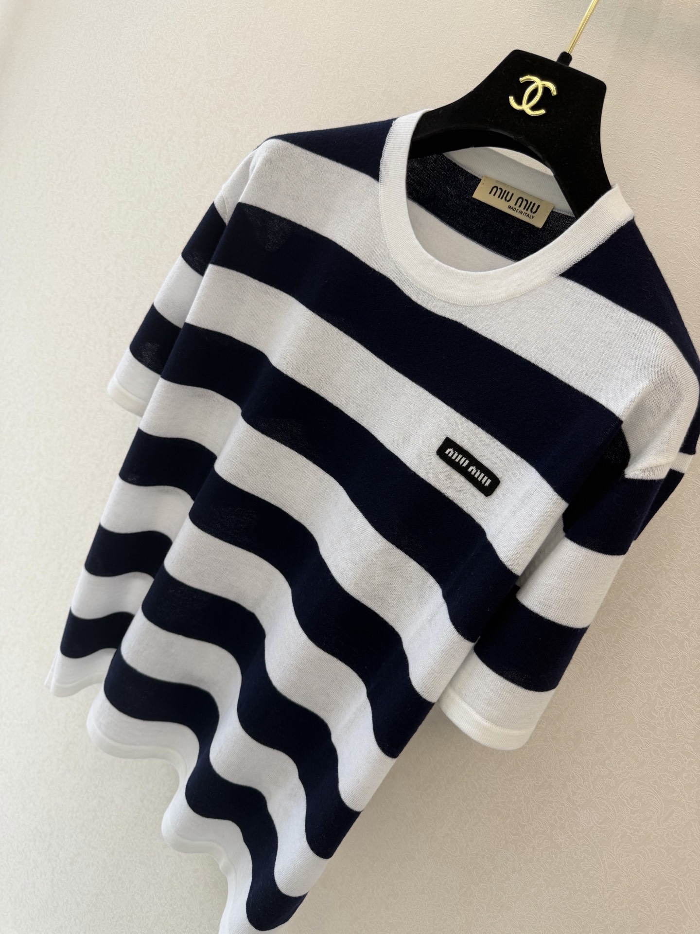 缪缪新品🆕🆕圆领短袖💗💗实拍图🆕🆕