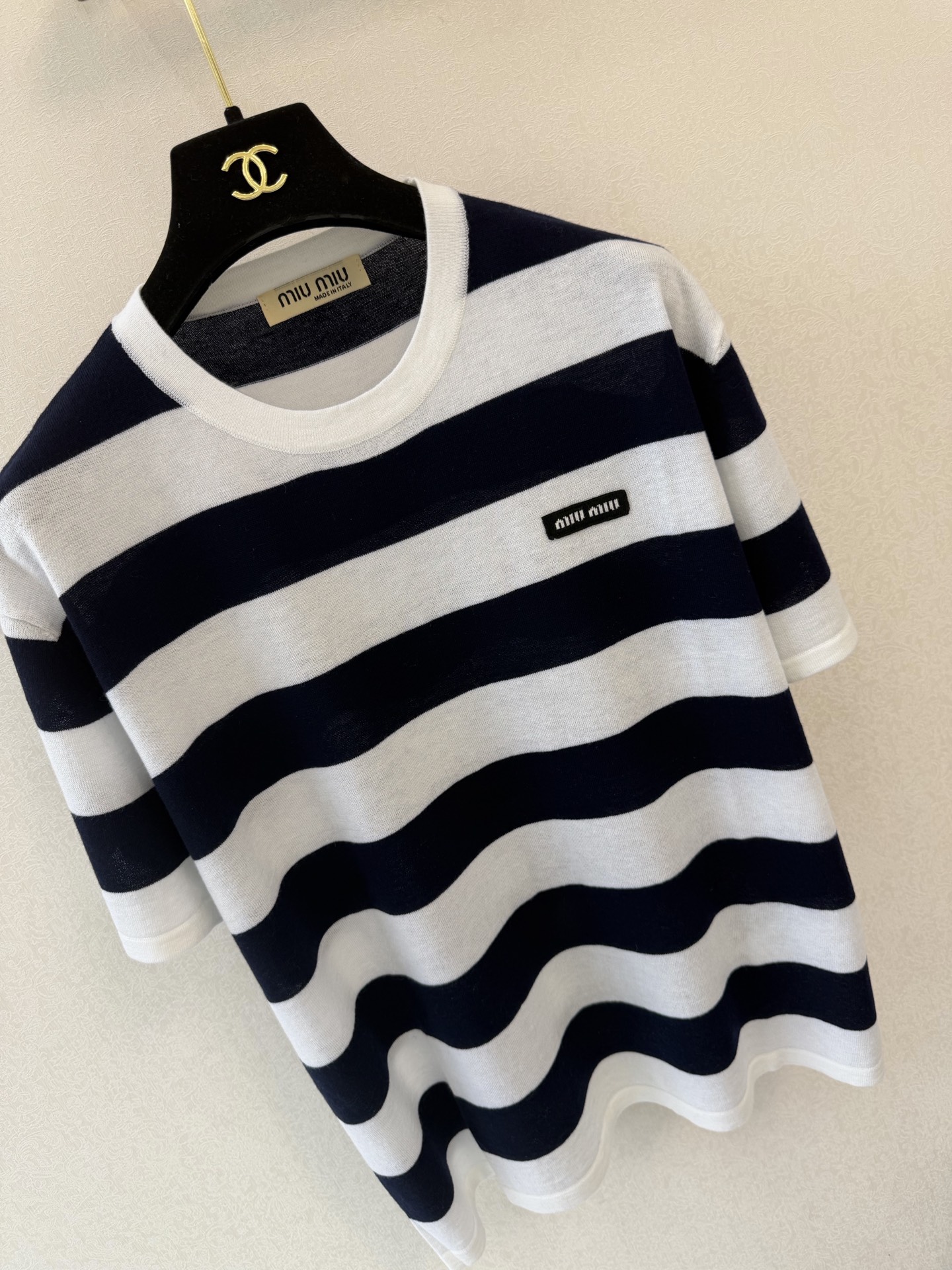 缪缪新品🆕🆕圆领短袖💗💗实拍图🆕🆕
