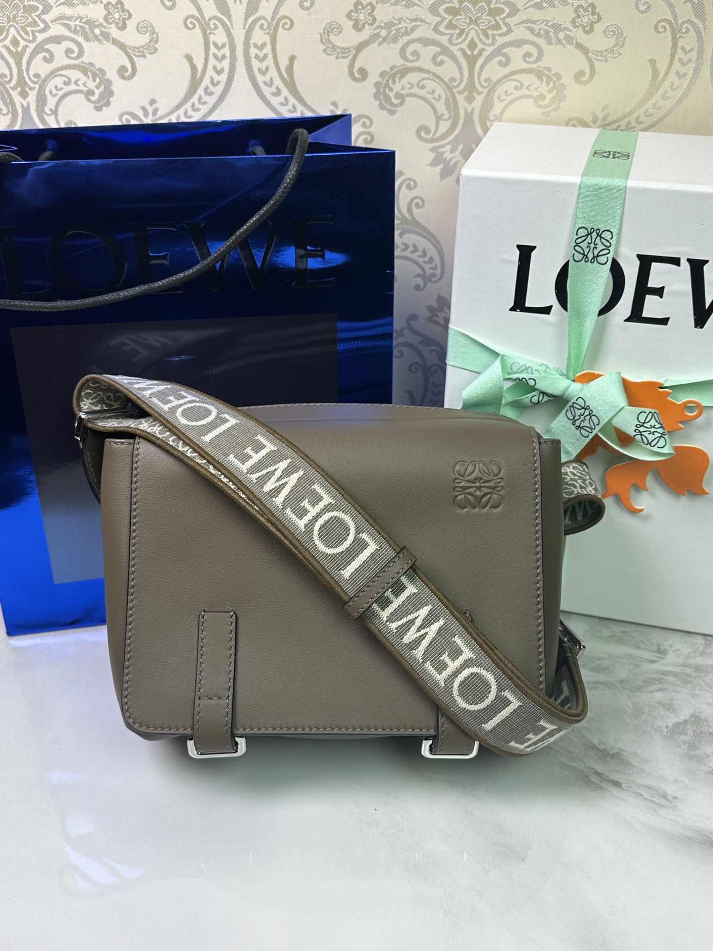LOEWE Sac bandoulière Pebble taille moyenne - Qualité supérieure