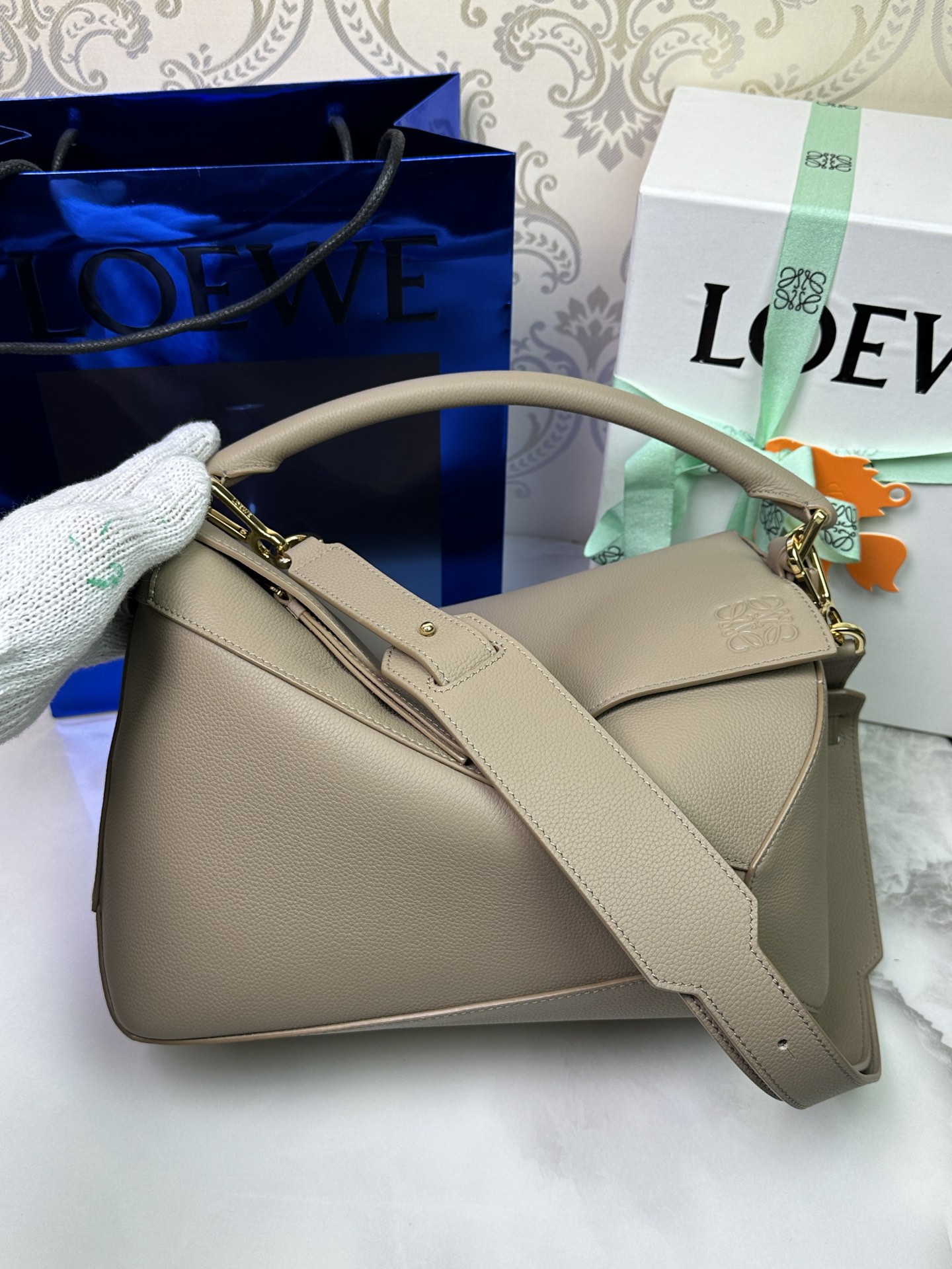 LOEWE Nouveau Puzzle Edge 𝟐𝟗 taille moyenne - qualité supérieure
