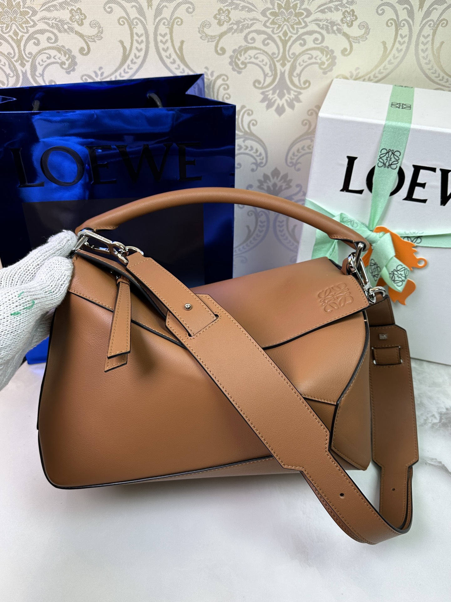 LOEWE Nouveau Puzzle Edge 𝟐𝟗 taille moyenne - qualité supérieure